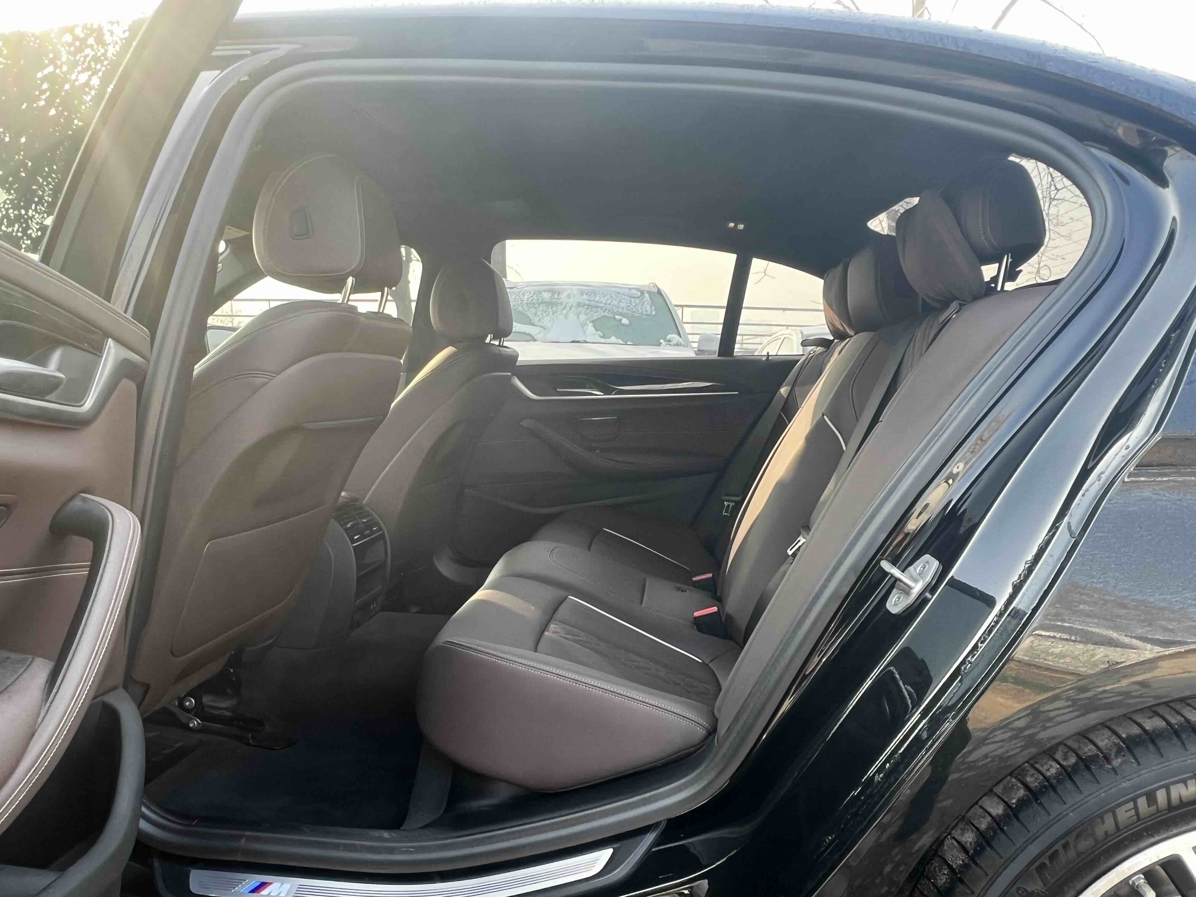 BMW 5 Series New Energy 2021 car image #25