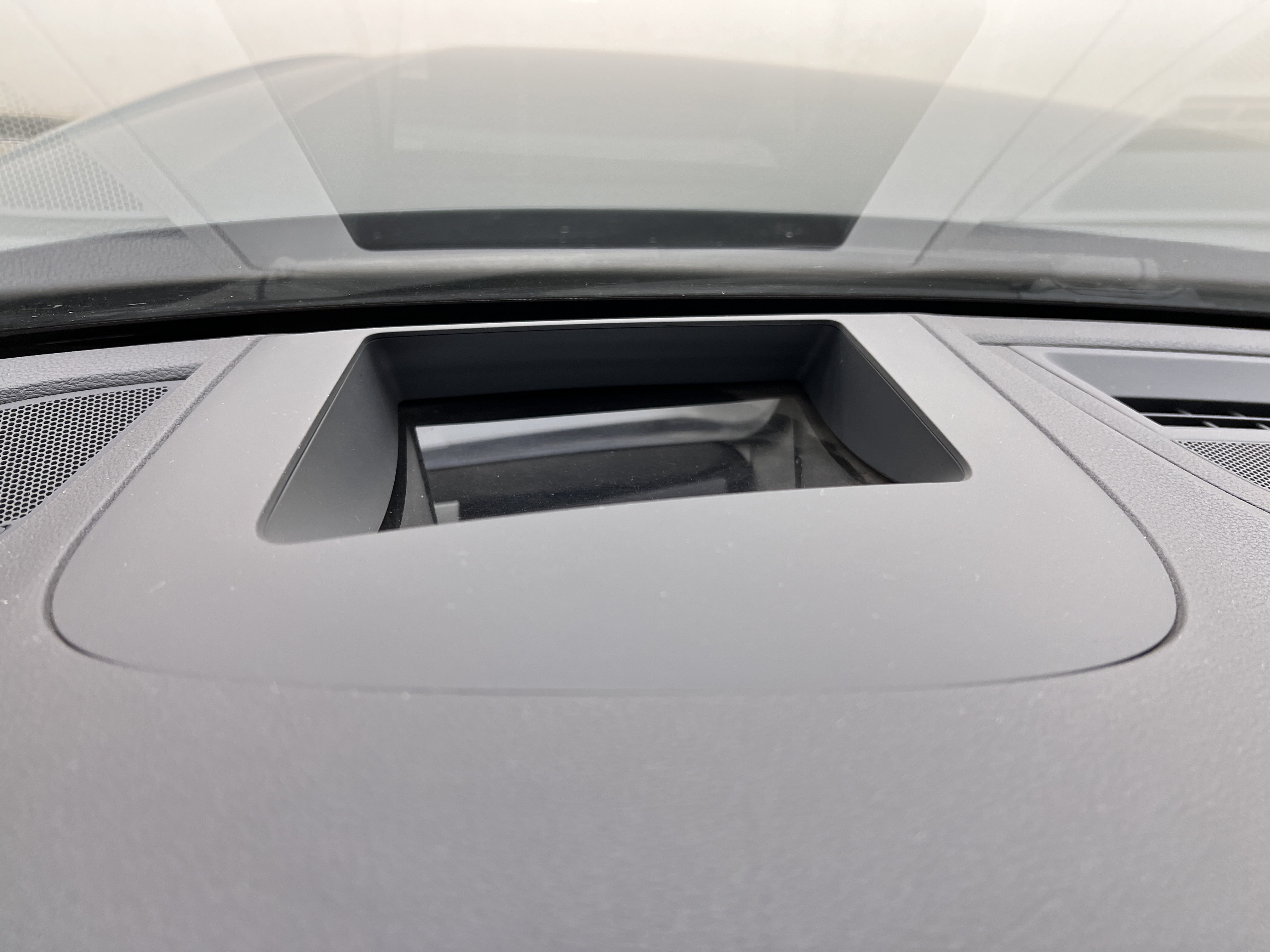 Audi RS 4 2021 car image #25