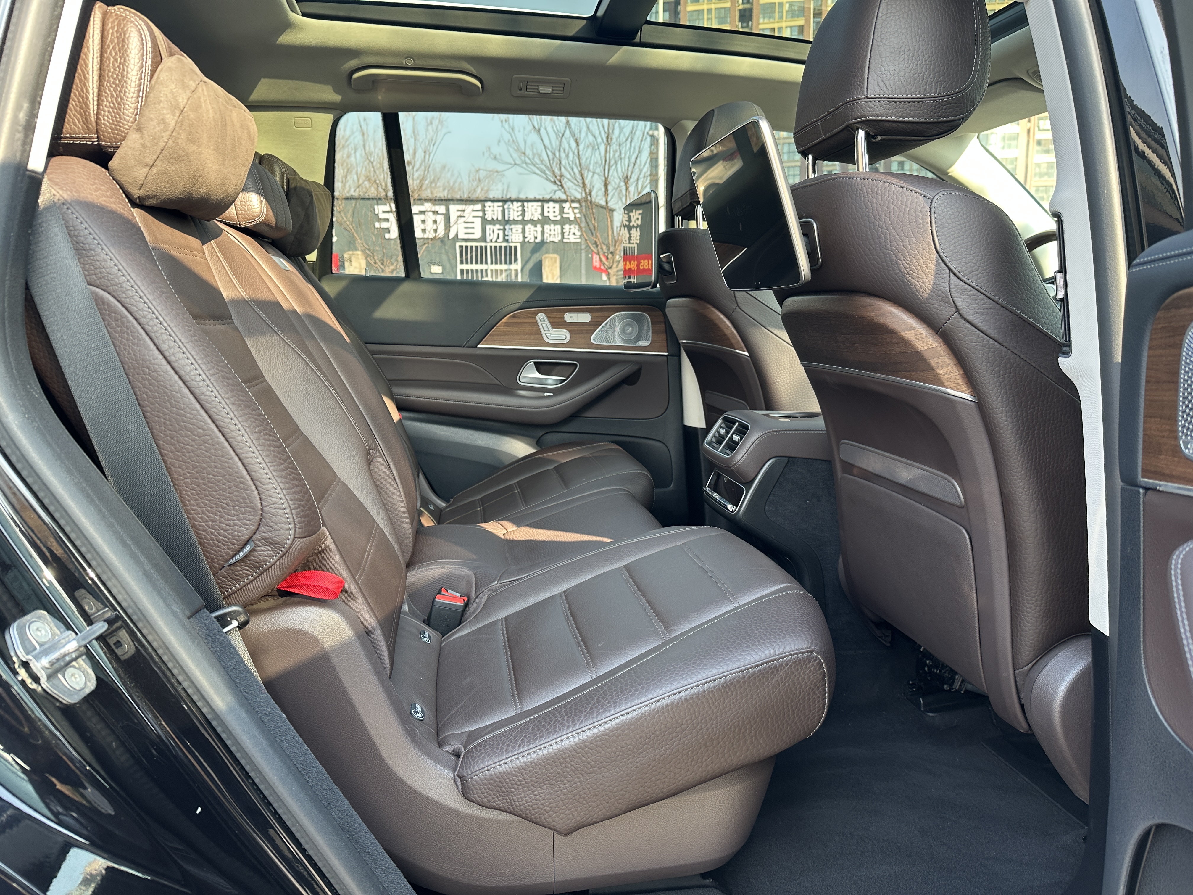 Mercedes-Benz GLS Class 2021 car image #25