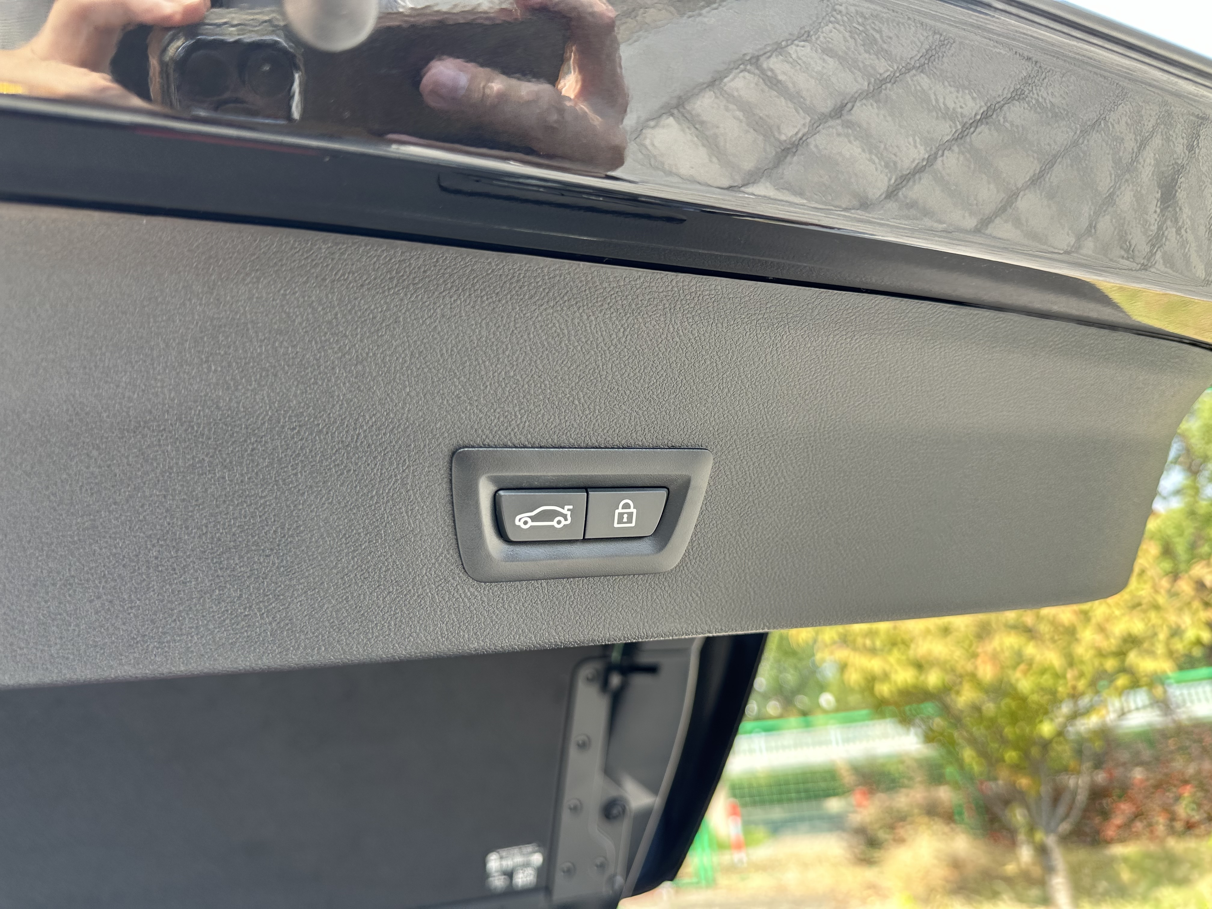 BMW X4 M 2021 car image #25