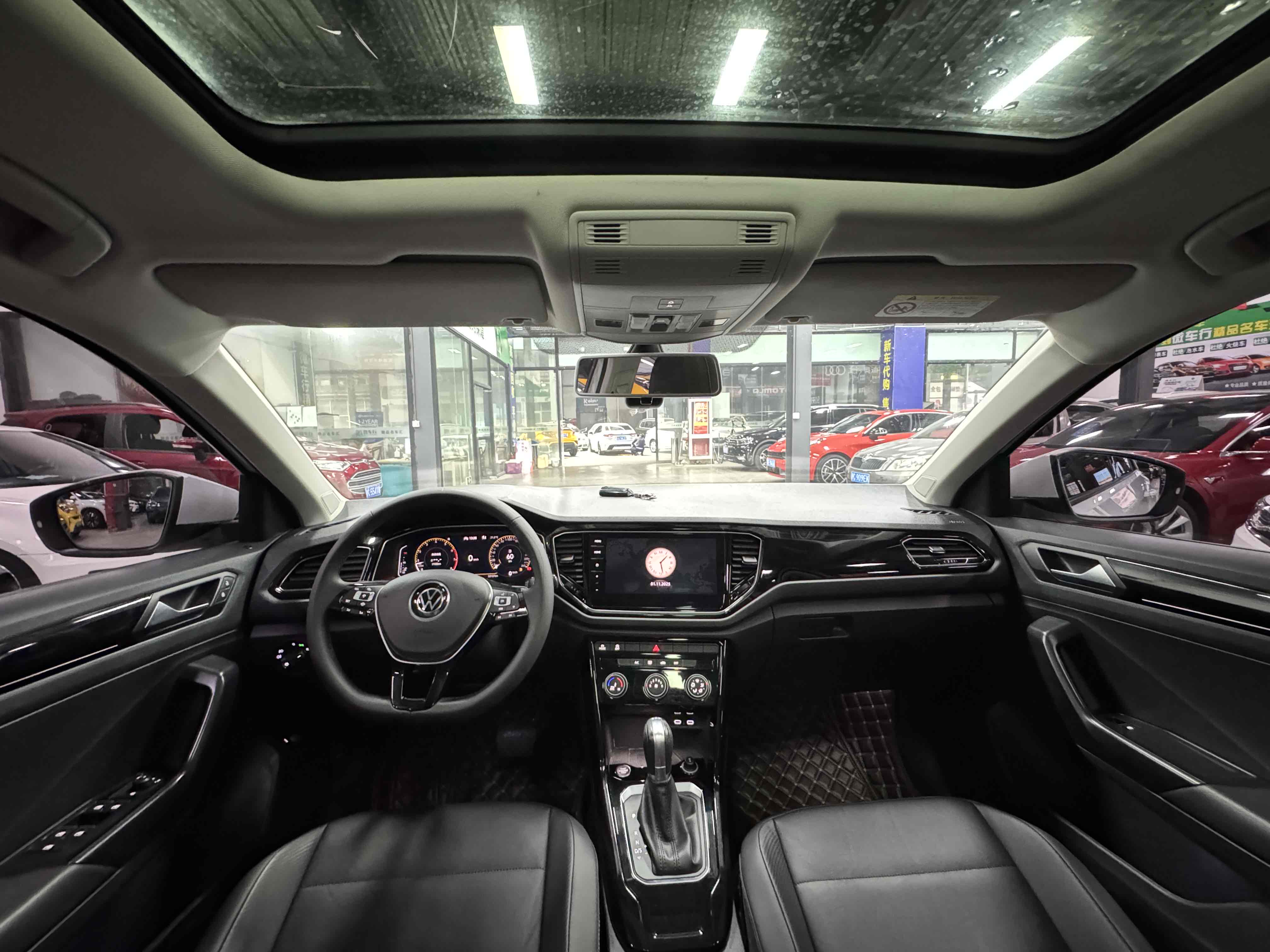Volkswagen T-Roc 2022 #25 Volkswagen T-Roc 2022 car image #25