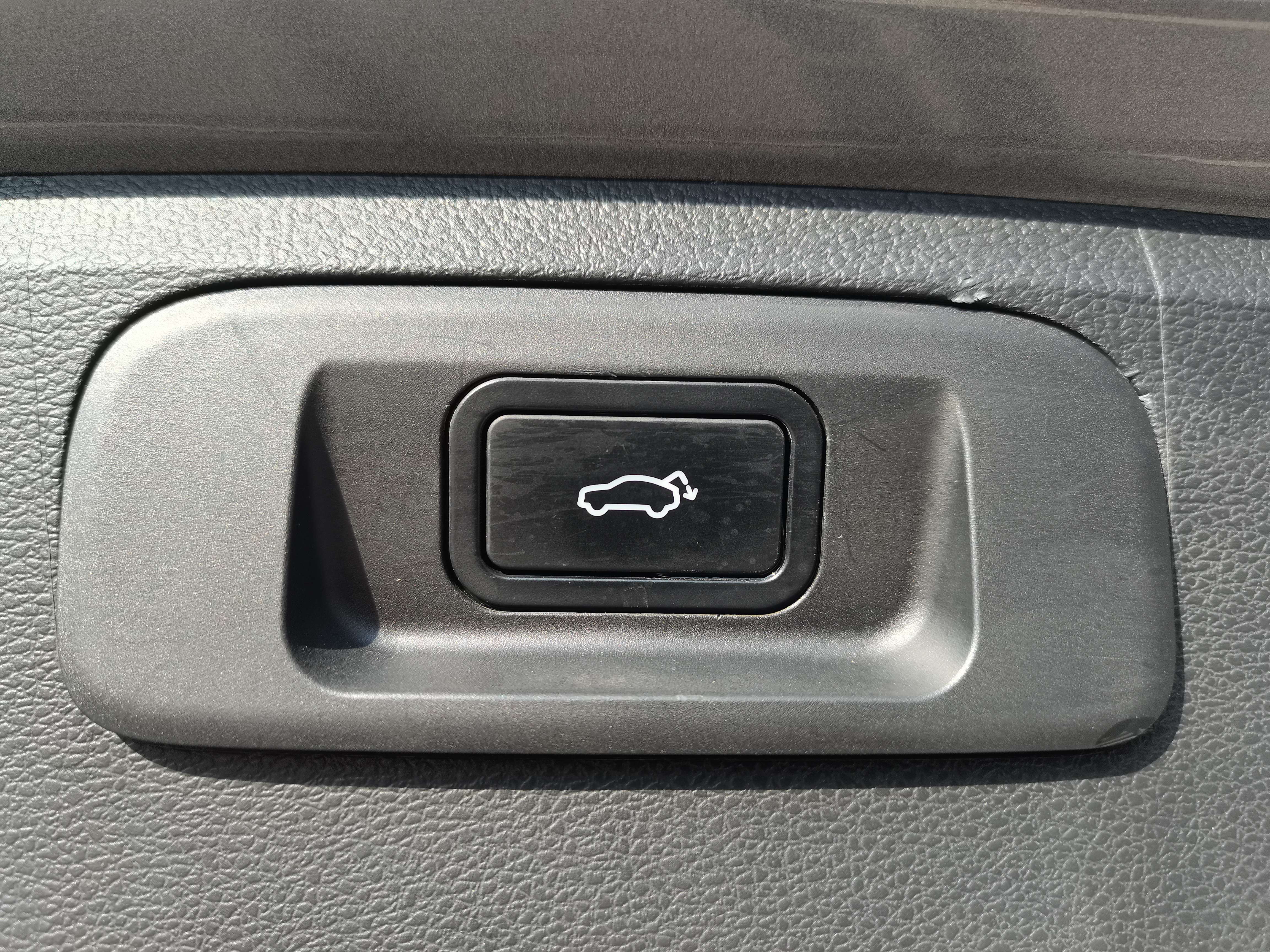 GEELY Coolray 2021 #25 GEELY Coolray 2021 car image #25