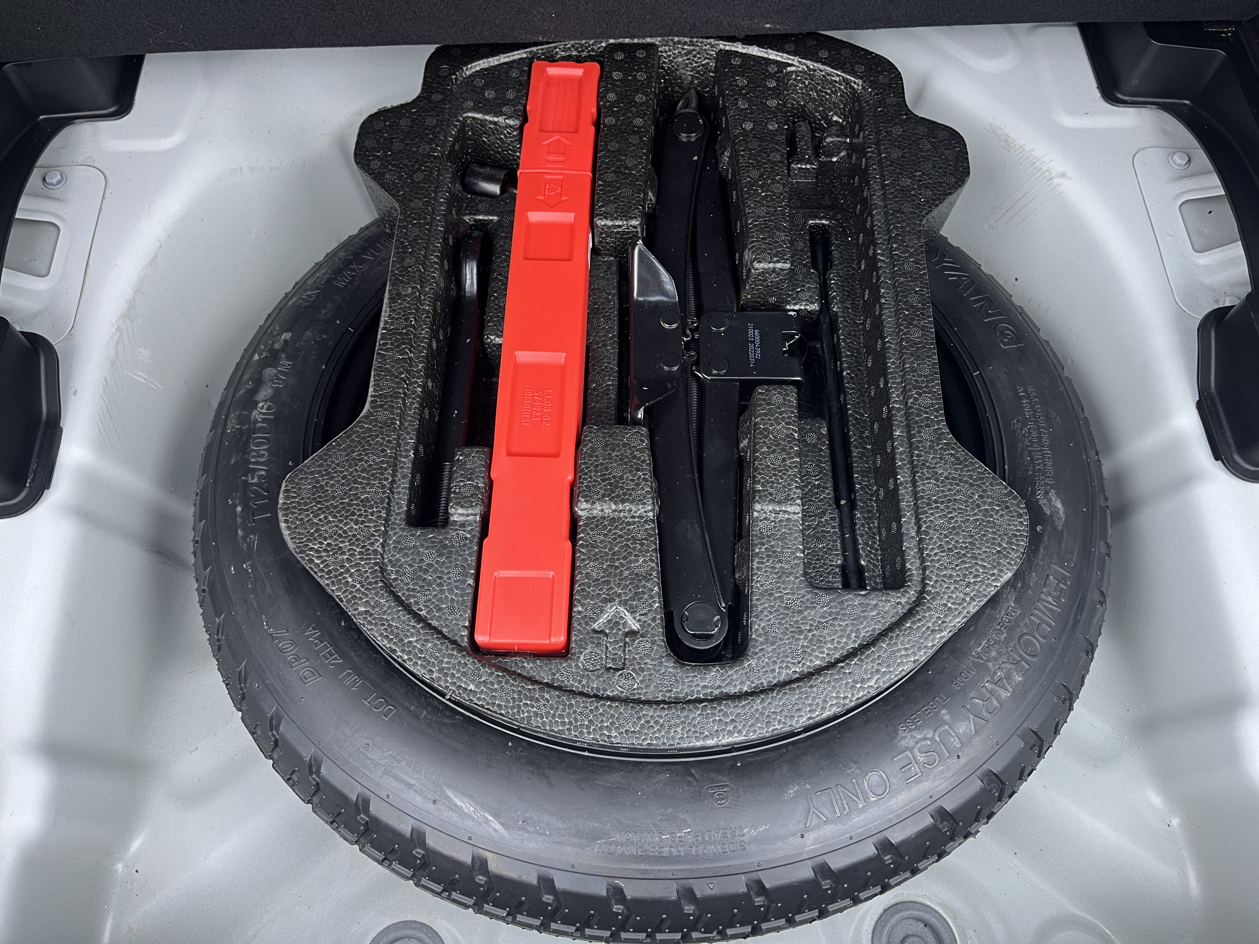 GEELY Coolray 2022 car image #25