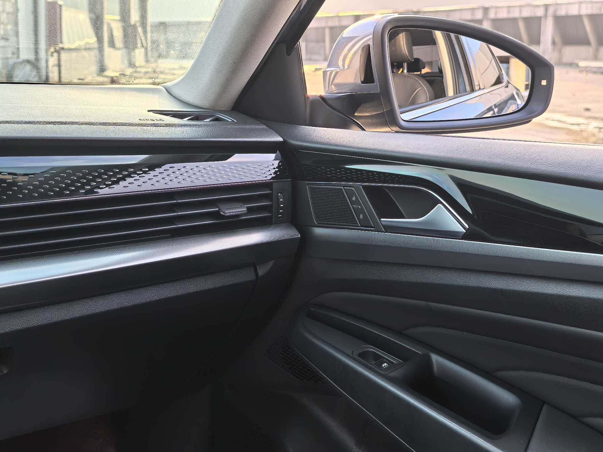 Volkswagen Passat 2022 صورة سيارة #25