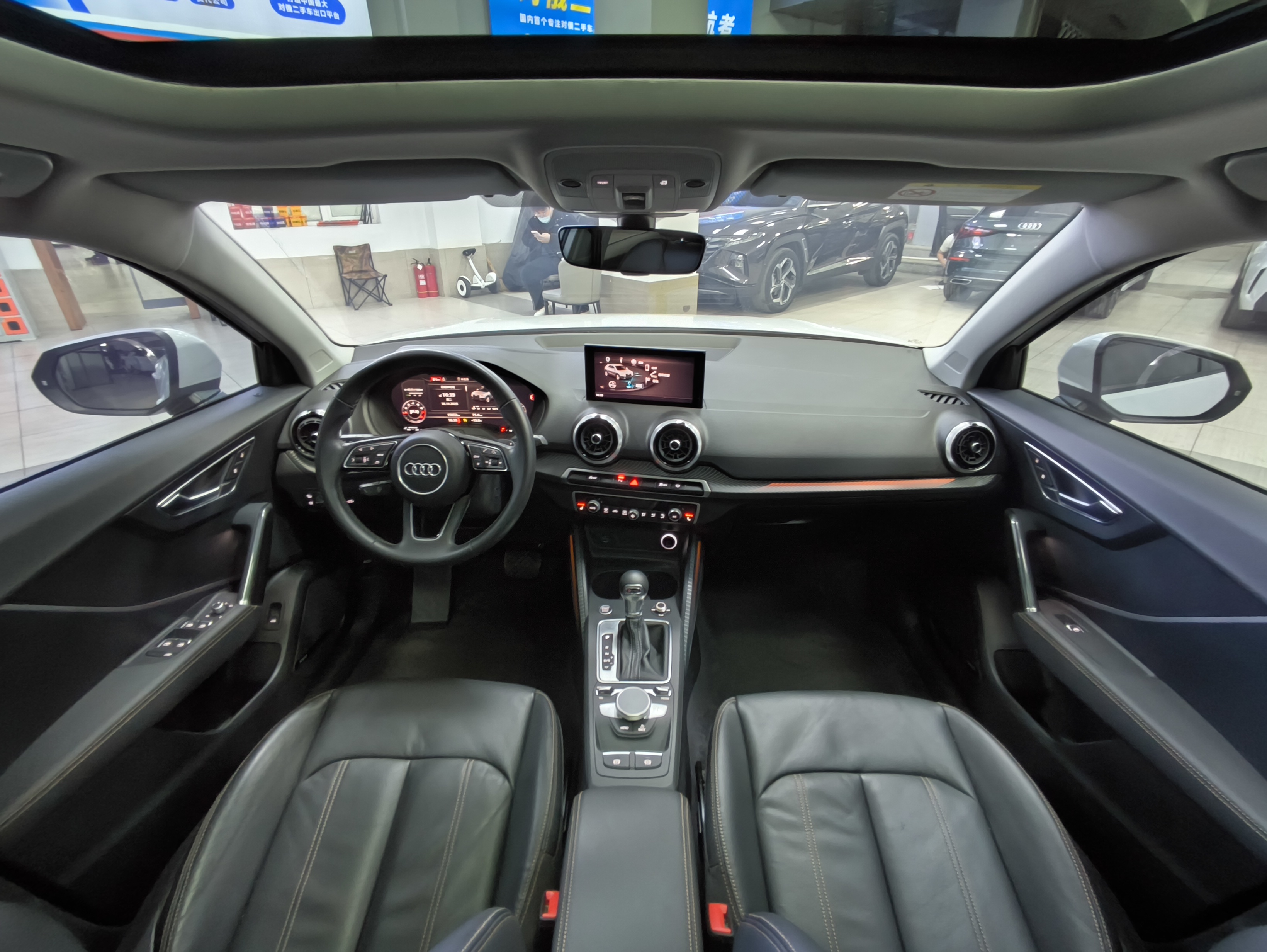 Audi Q2L 2022 immagine di auto #25