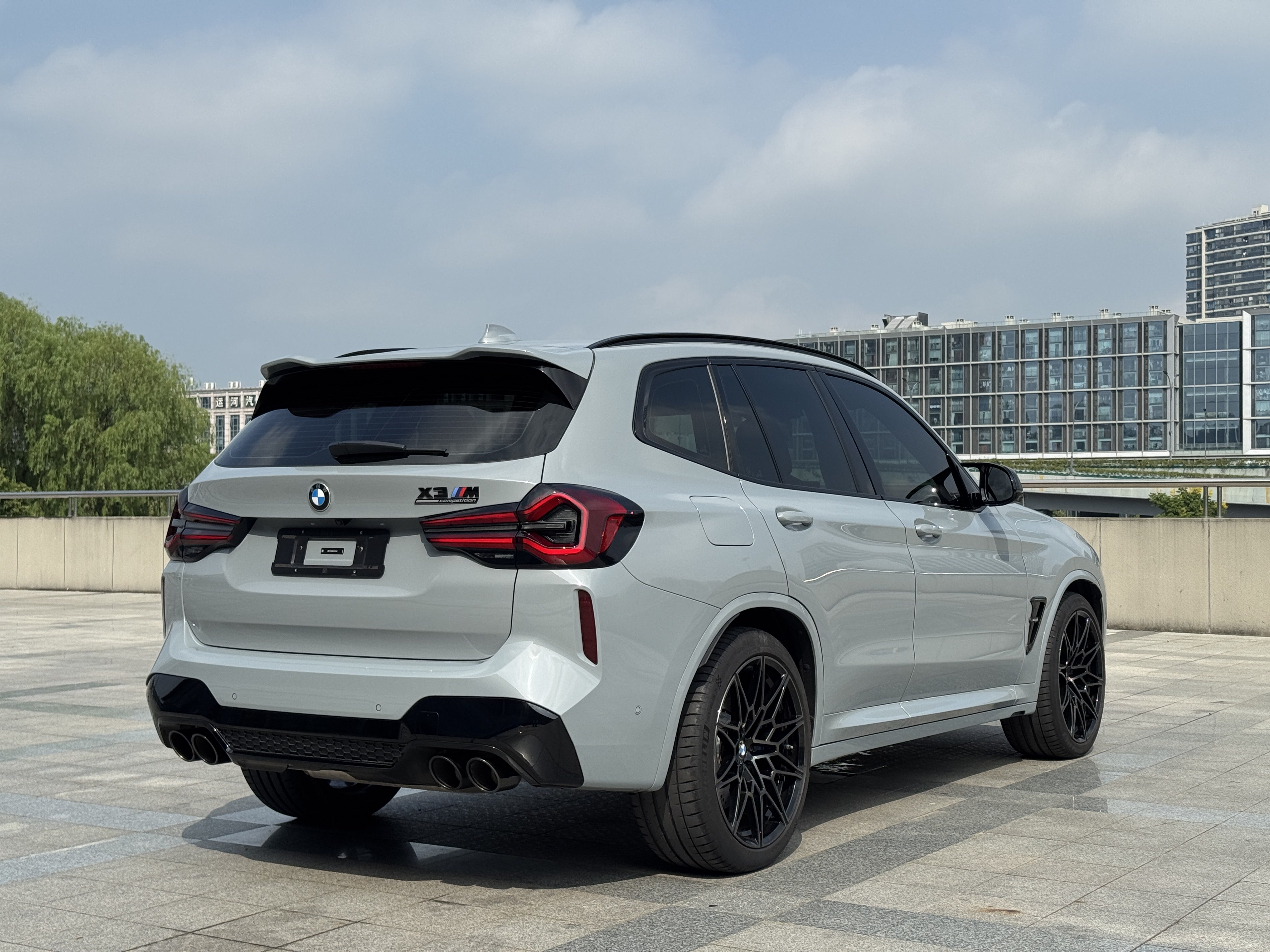 BMW X3 M 2024 #25 BMW X3 M 2024 صورة سيارة #25