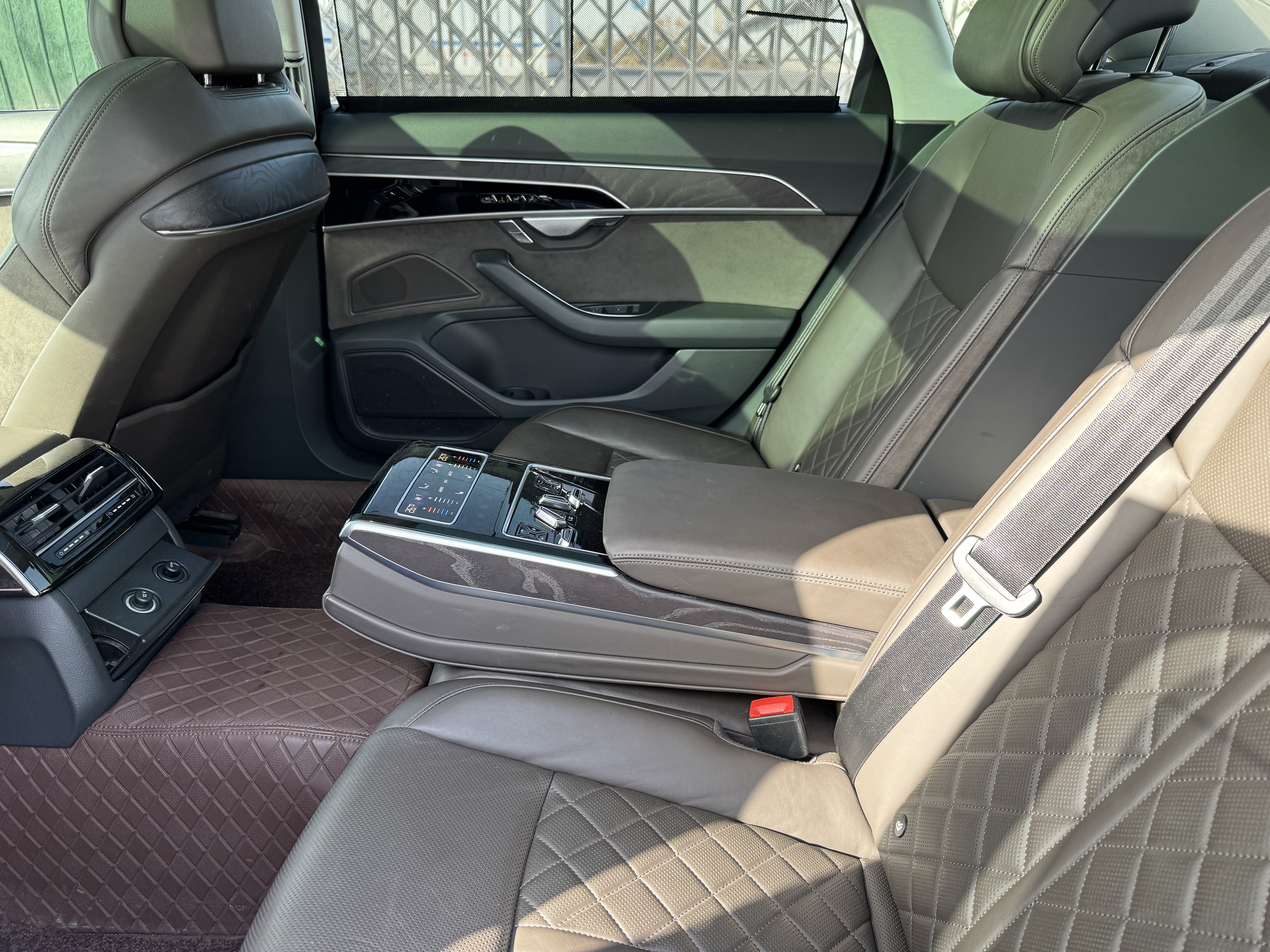 Audi A8 2022 car image #25