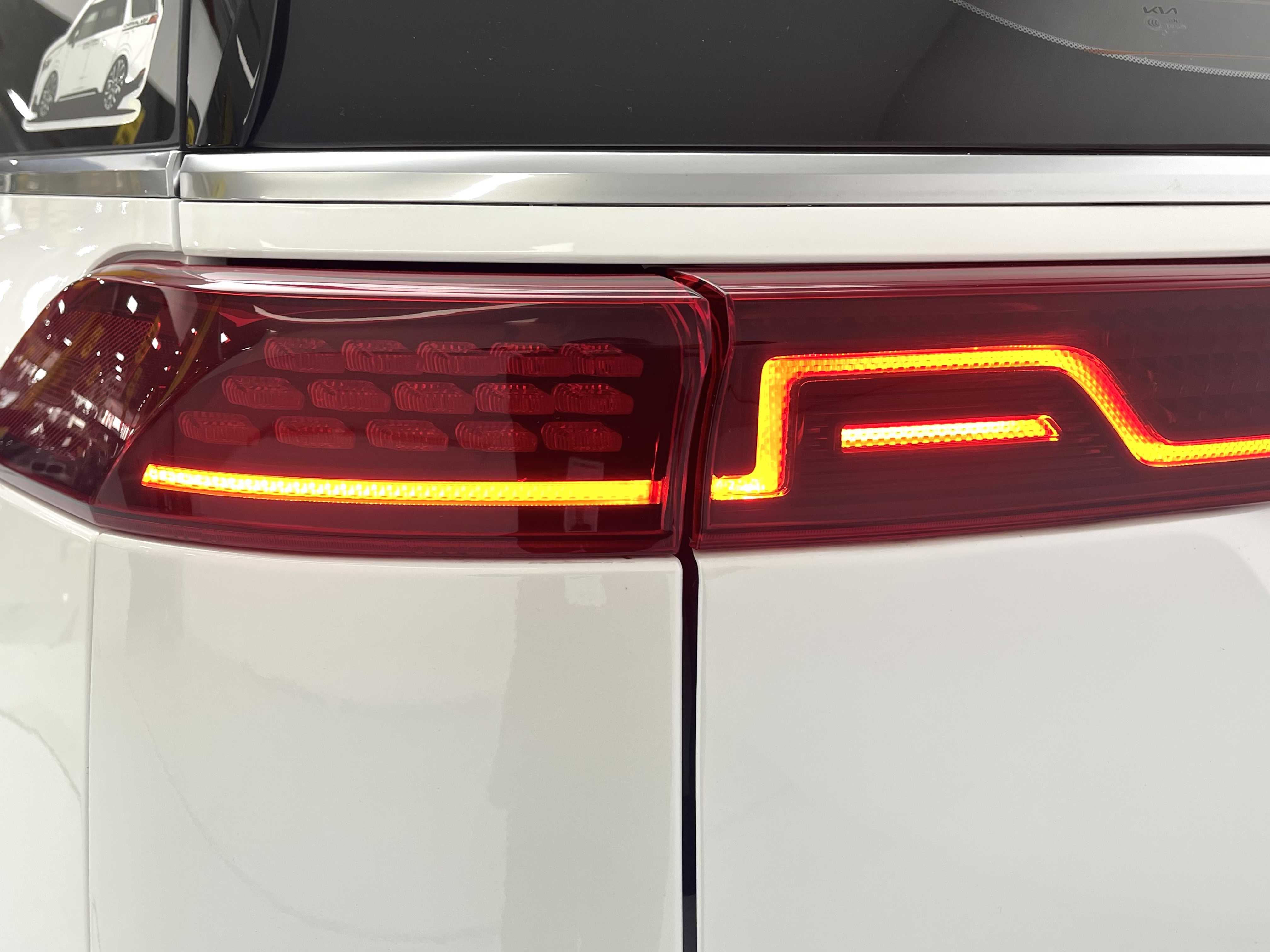 Kia Carnival 2024 immagine di auto #25