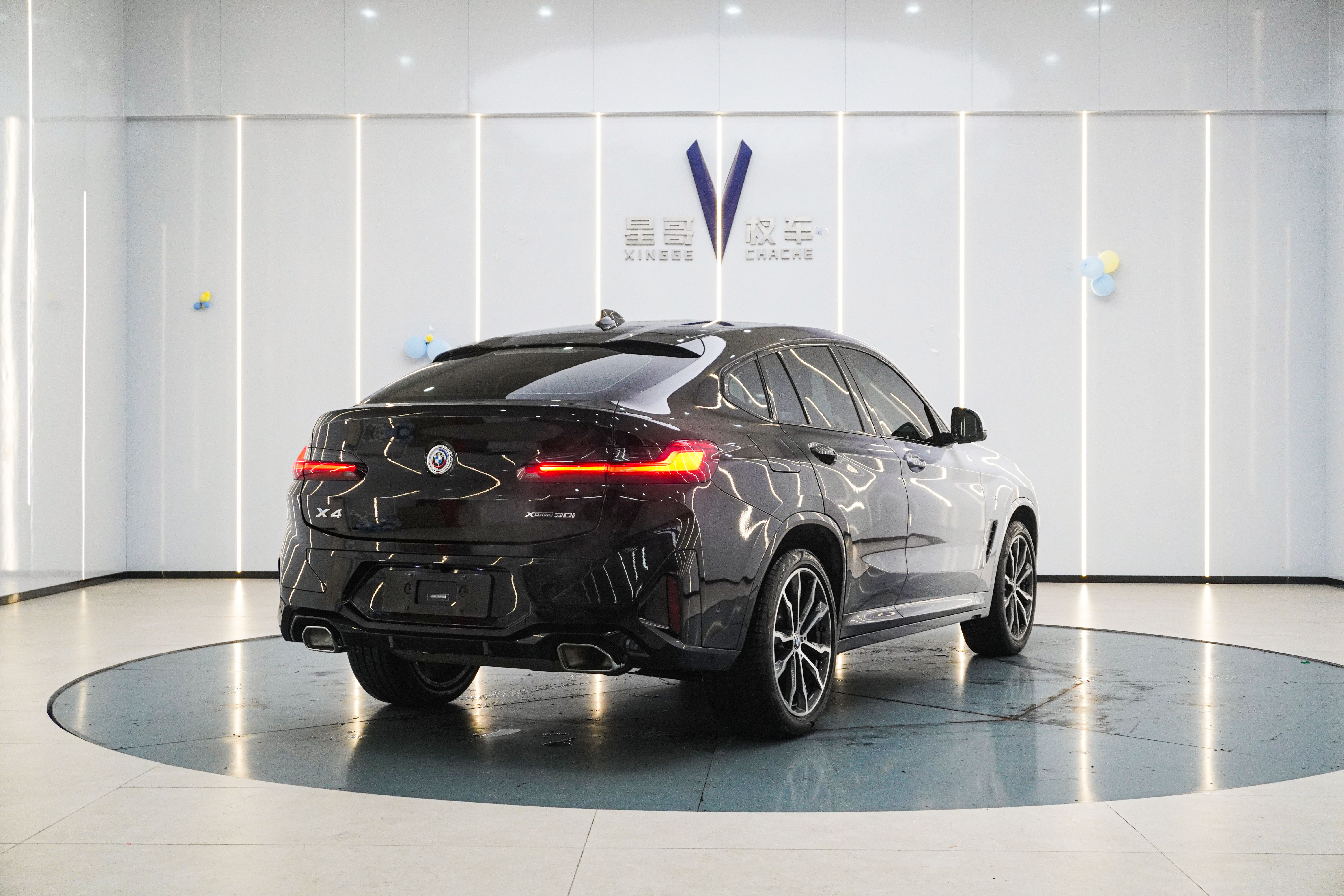 BMW X4 2022 صورة سيارة #25