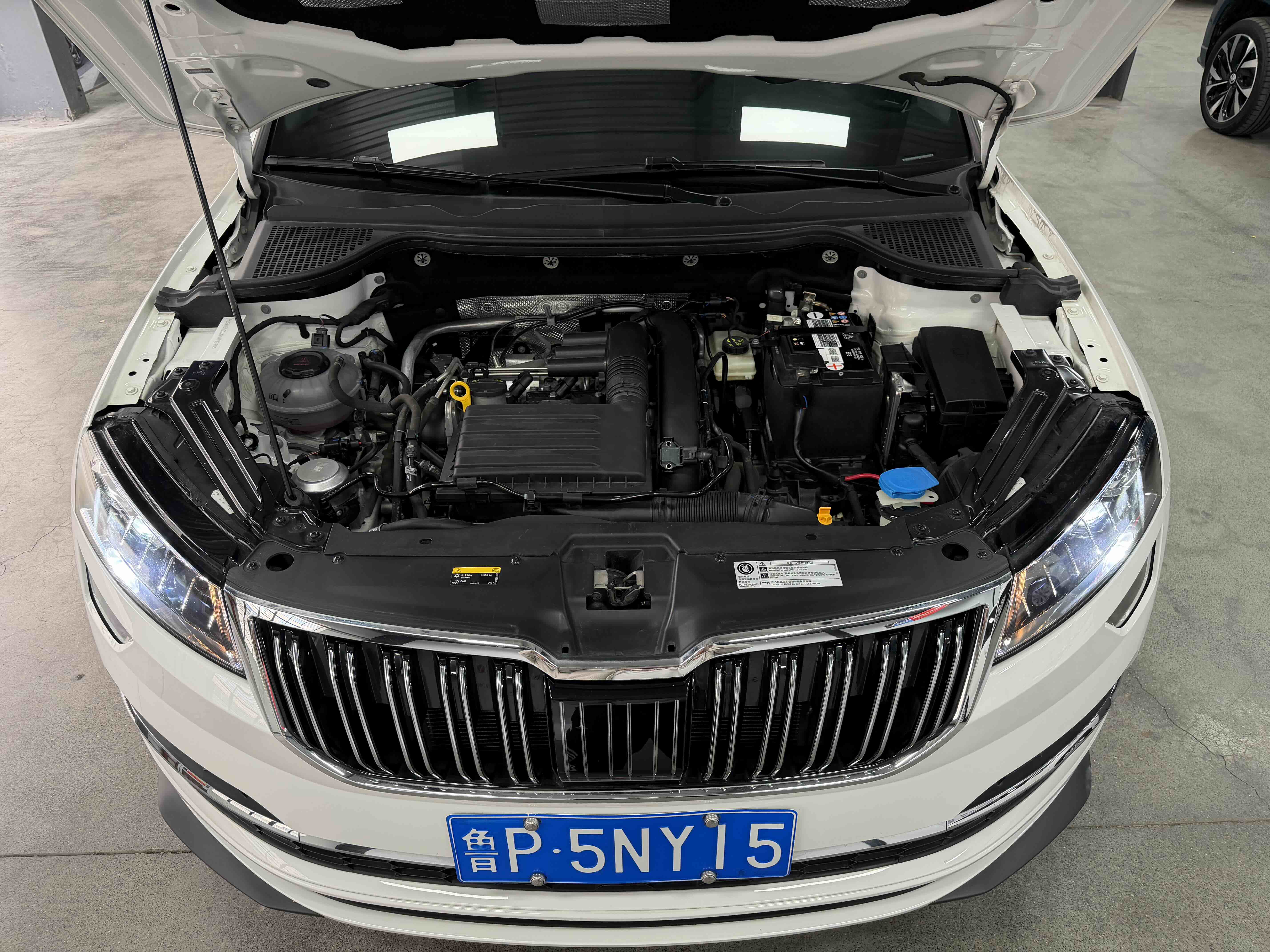 Skoda Karoq 2022 изображение автомобиля #25