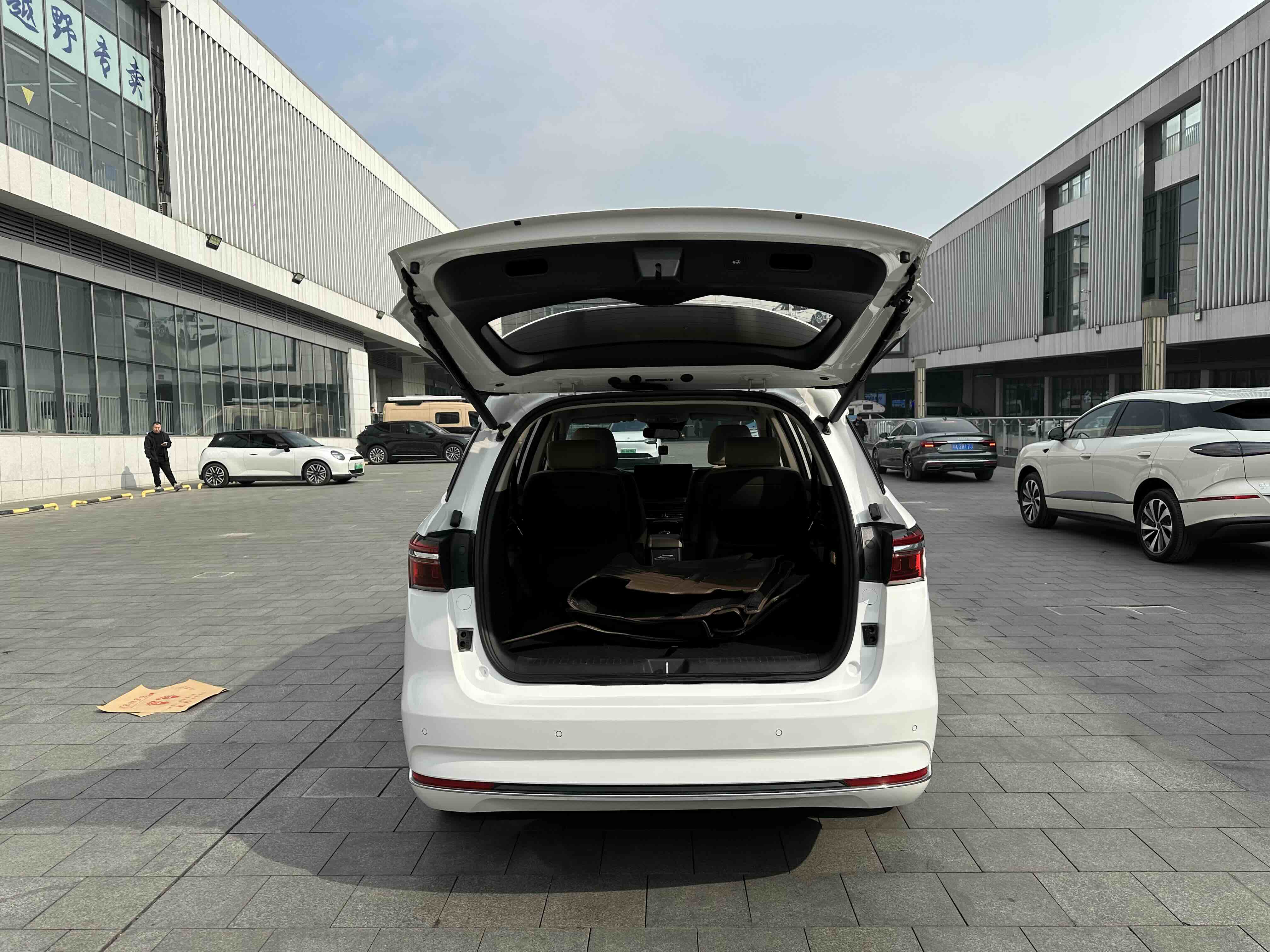 BYD Song MAX New Energy 2022 car image #25