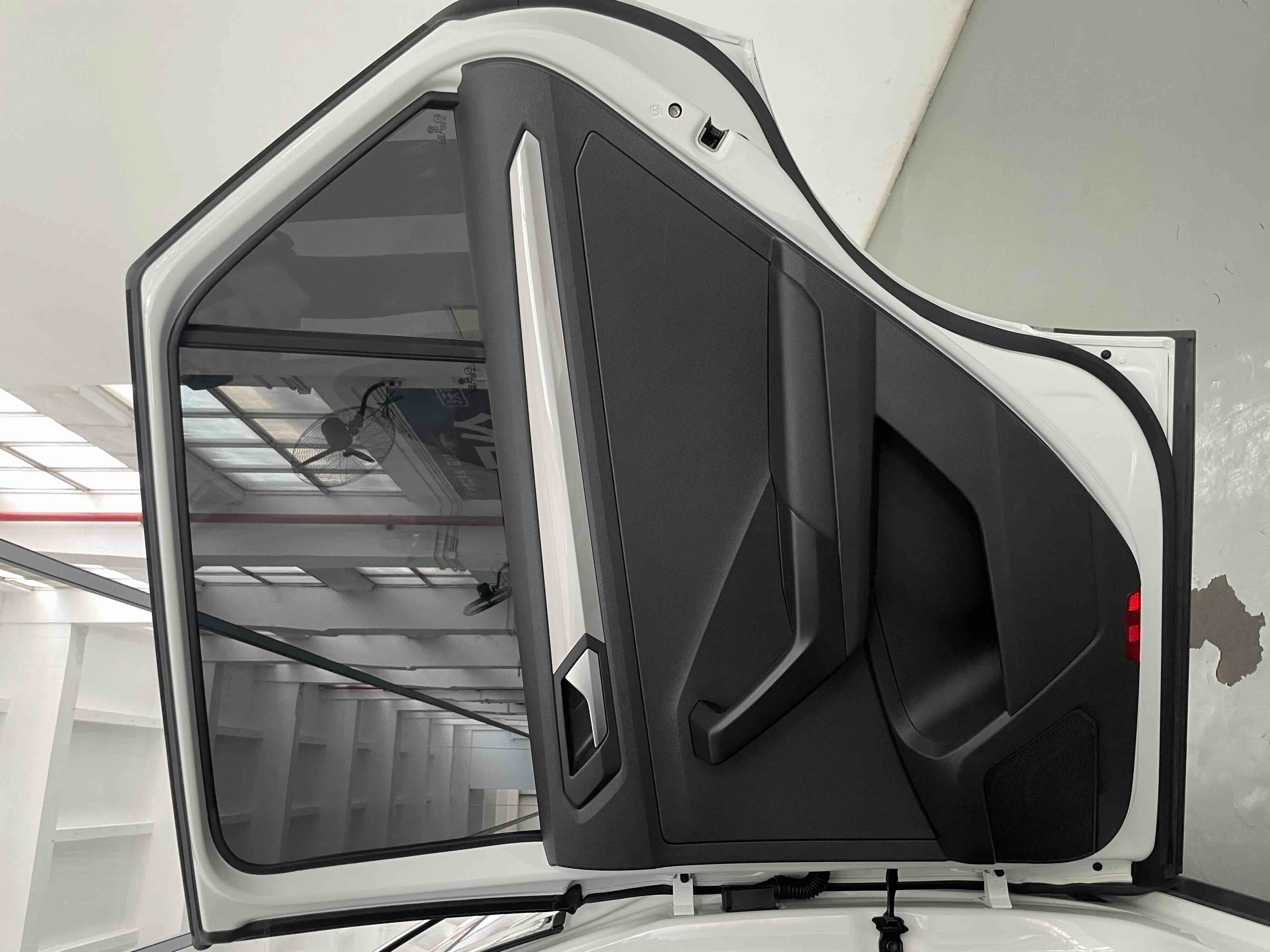 T-Roc 2022 car image #25