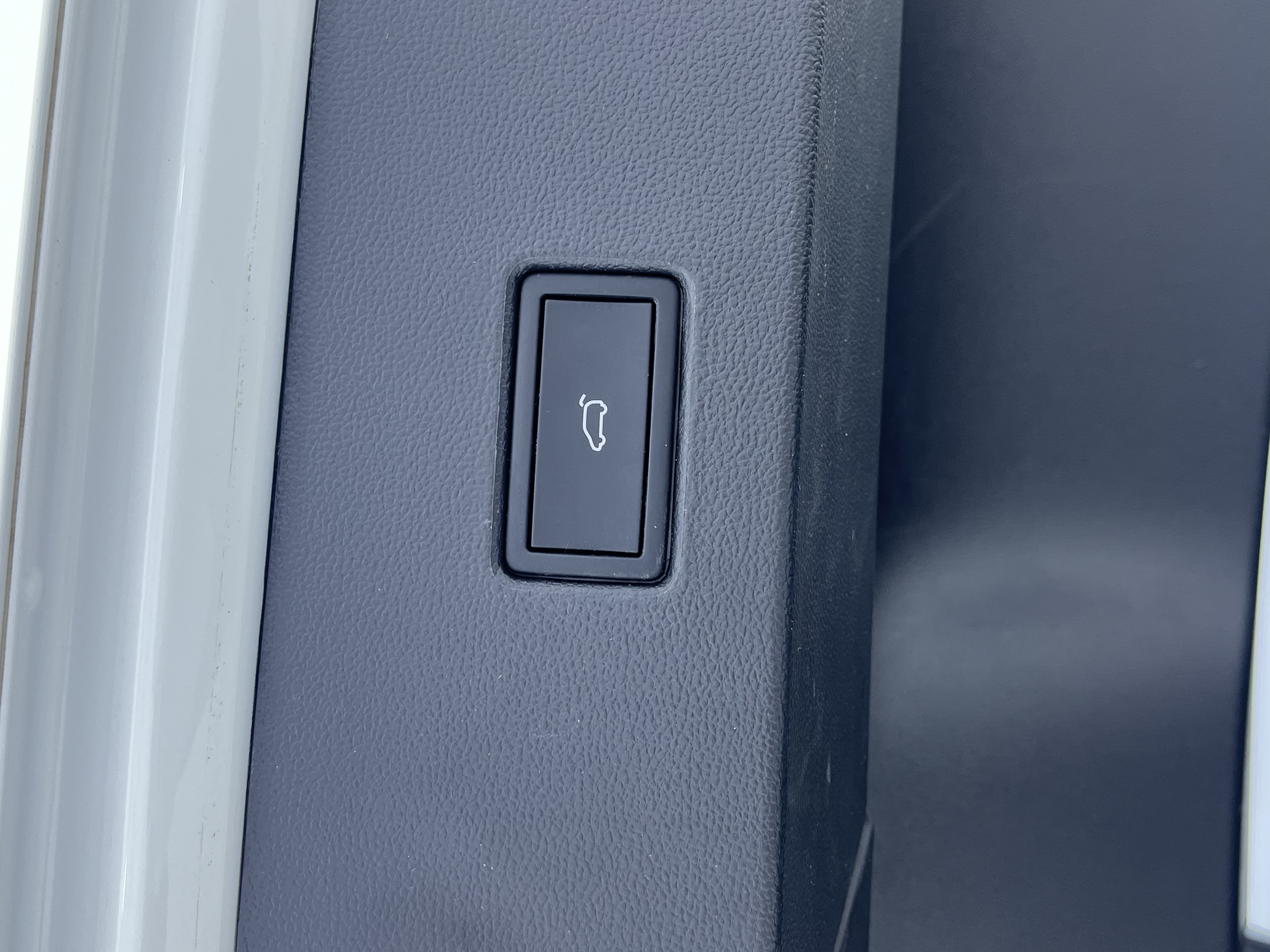 Volkswagen T-Roc 2022 immagine di auto #25