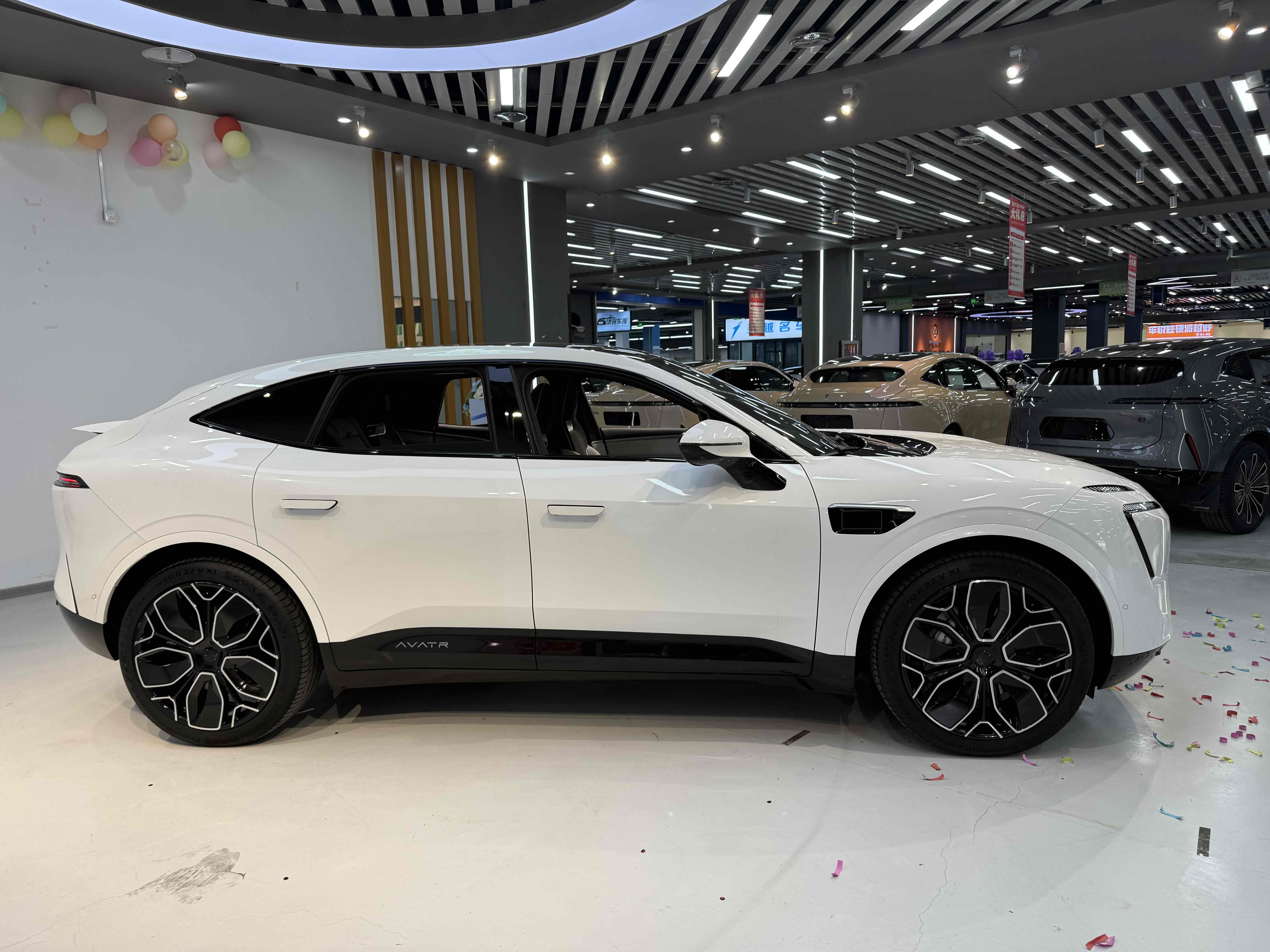 阿维塔 阿维塔11 2023 汽车图片 #25