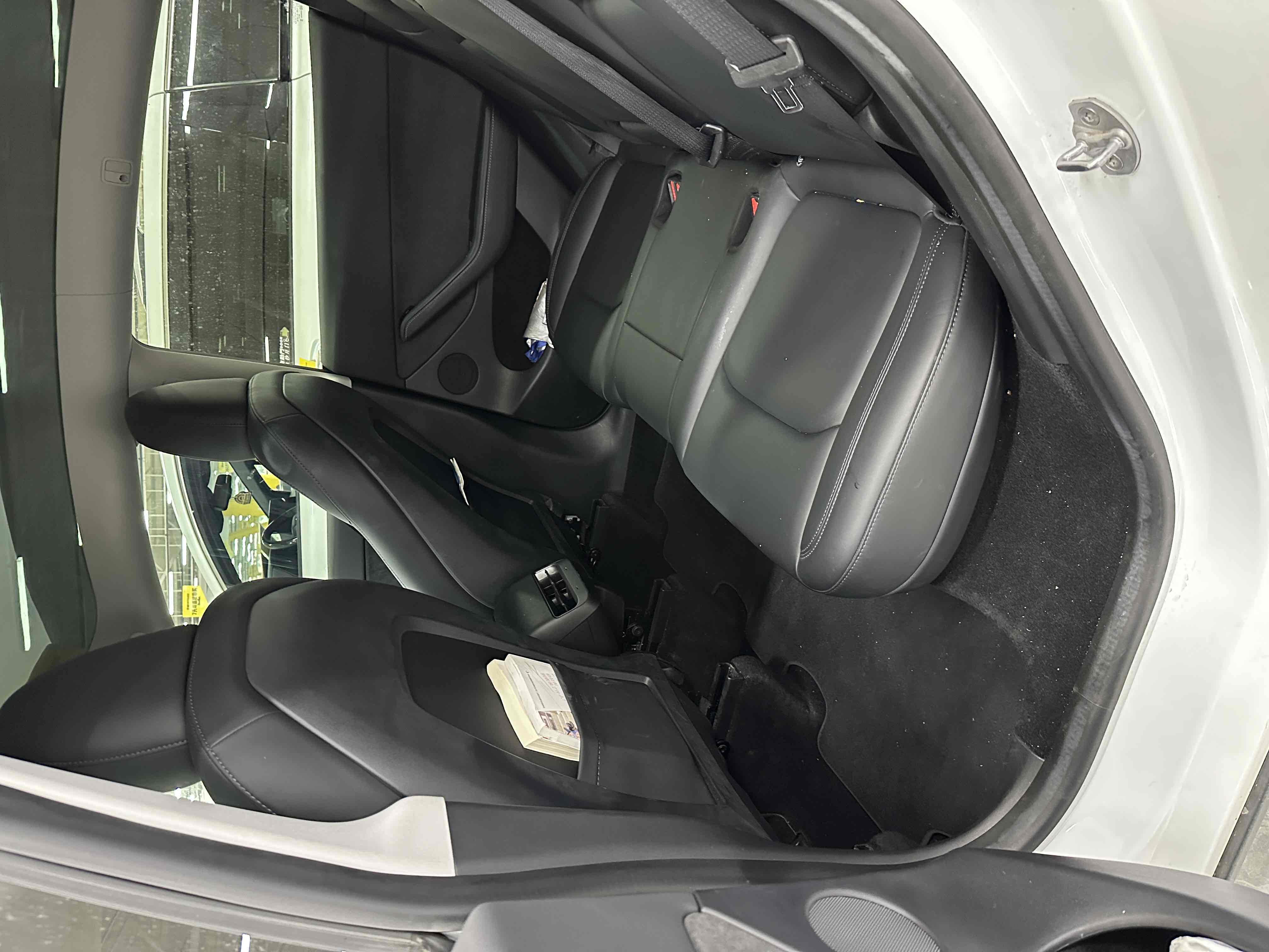 Tesla Model Y 2023 #25 Tesla Model Y 2023 car image #25