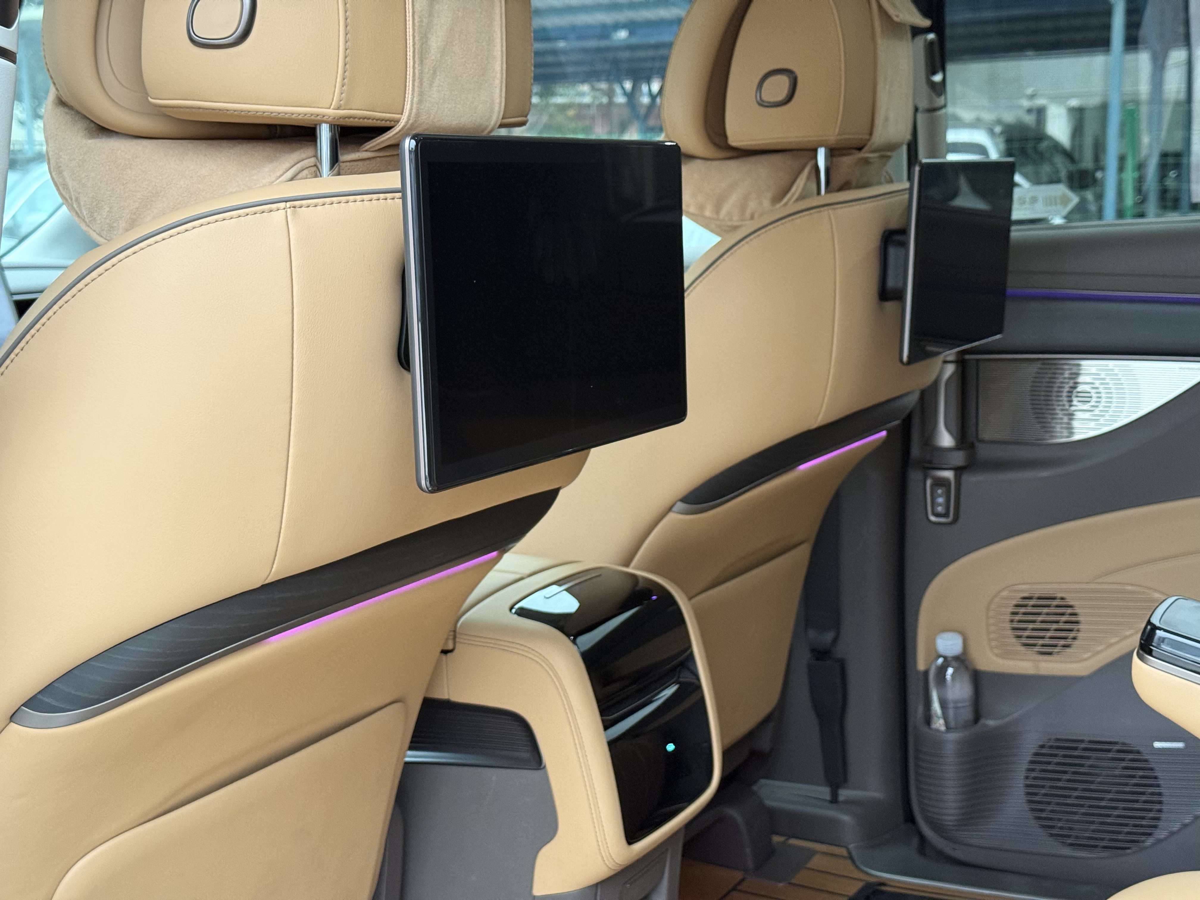 腾势 腾势D9 2023 汽车图片 #25