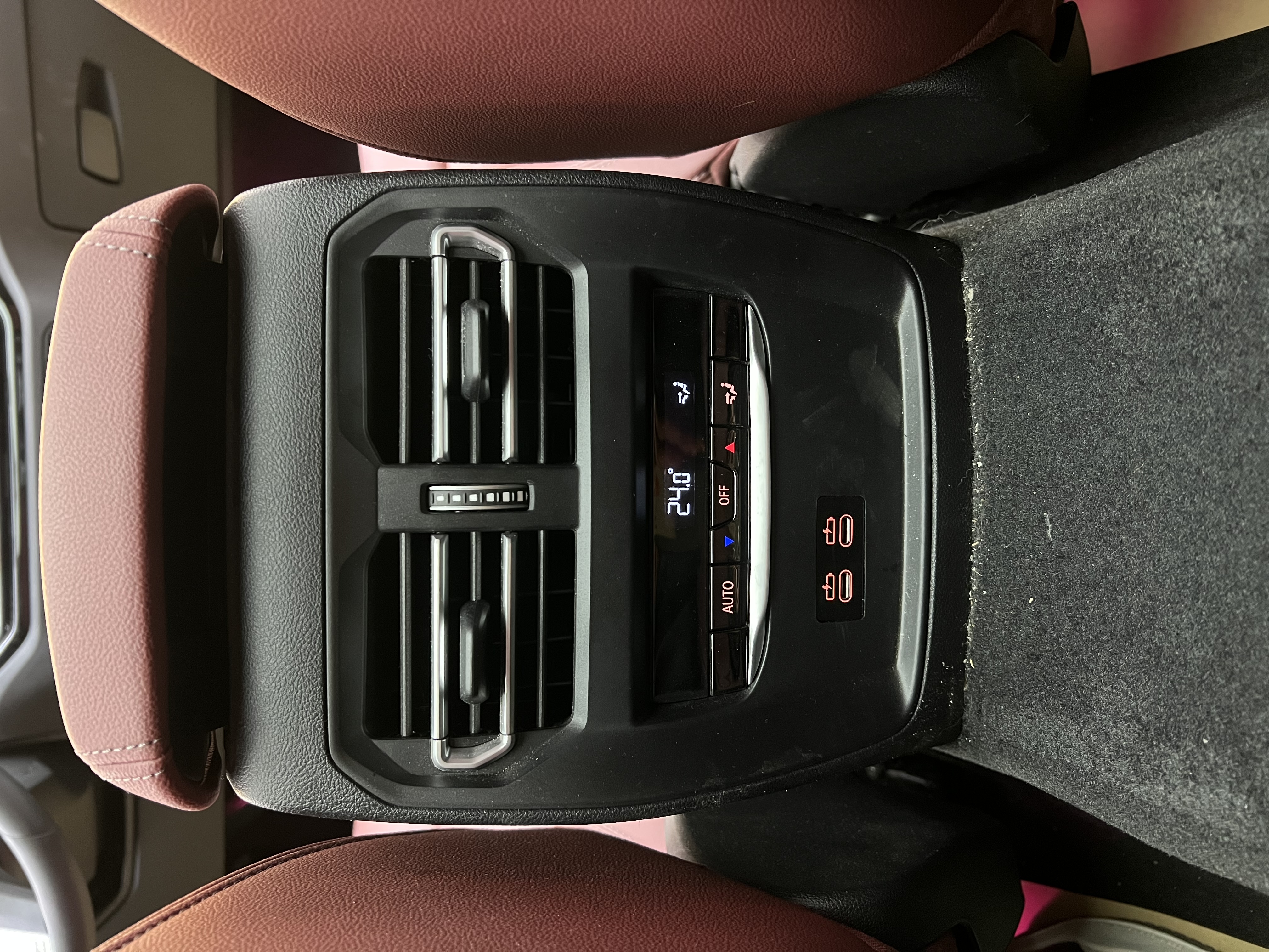 BMW 3 Series 2024 #25 BMW 3 Series 2024 car image #25