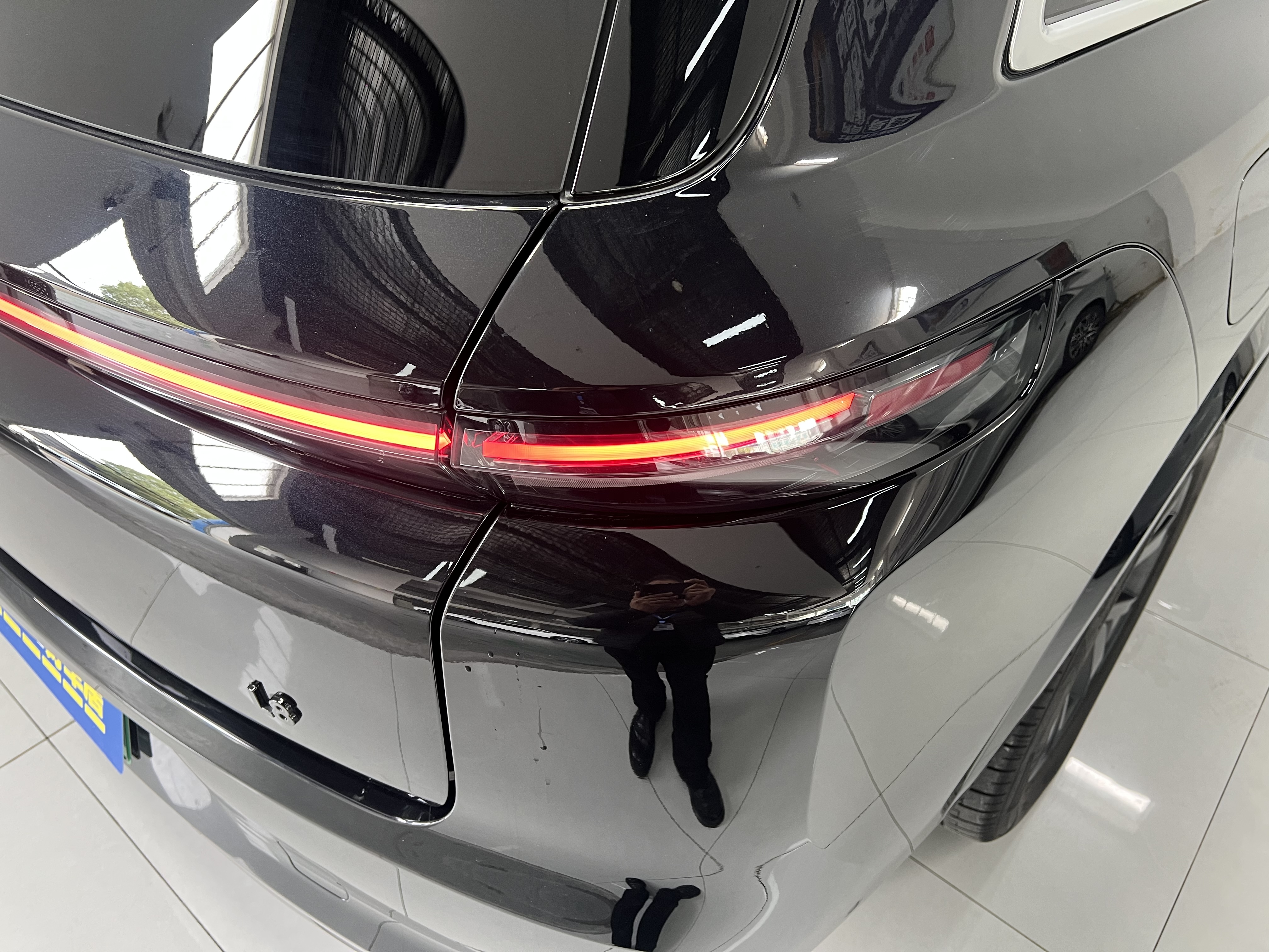 Li L8 2023 изображение автомобиля #25