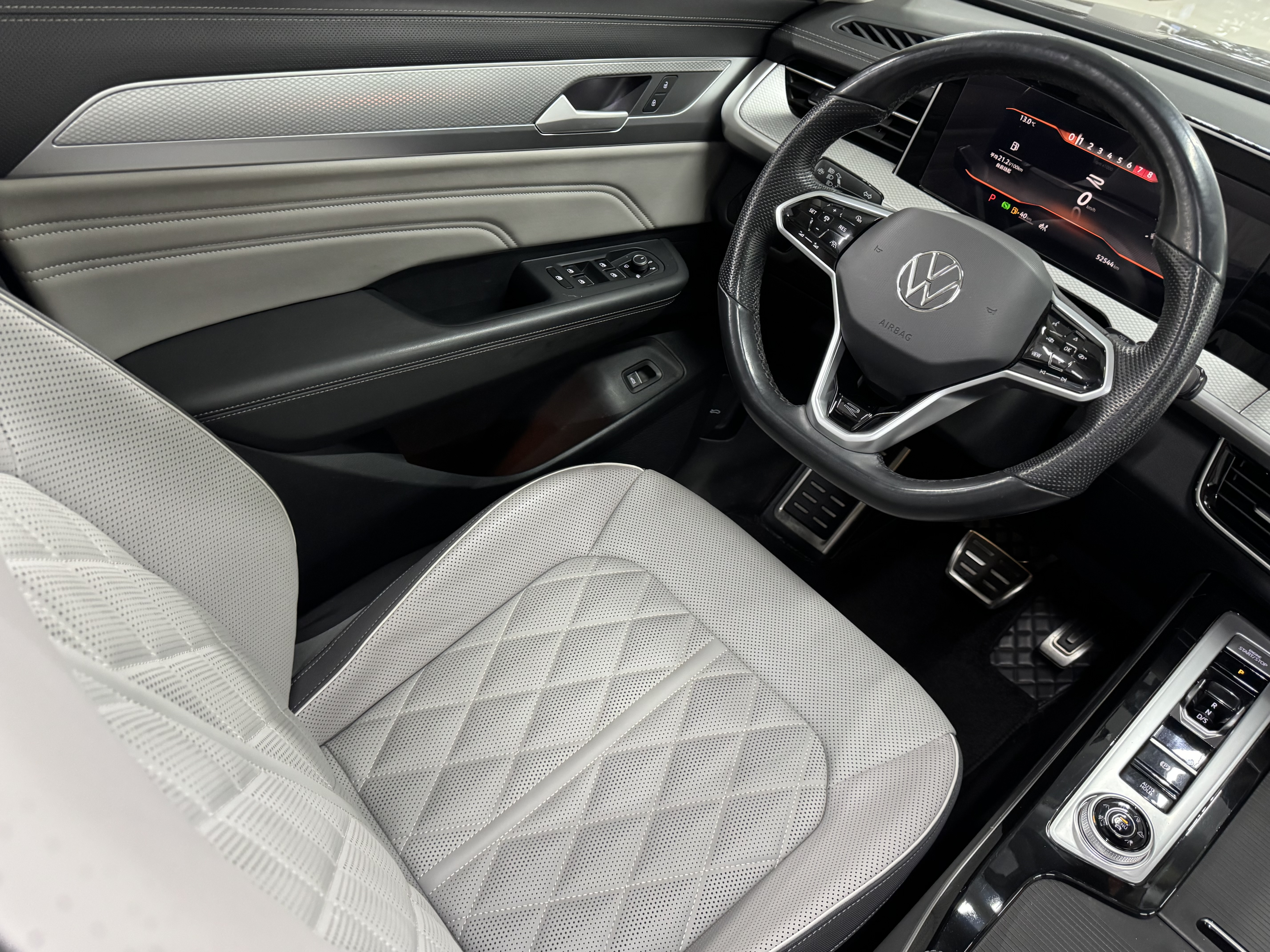 Volkswagen Tavendor 2024 immagine di auto #25