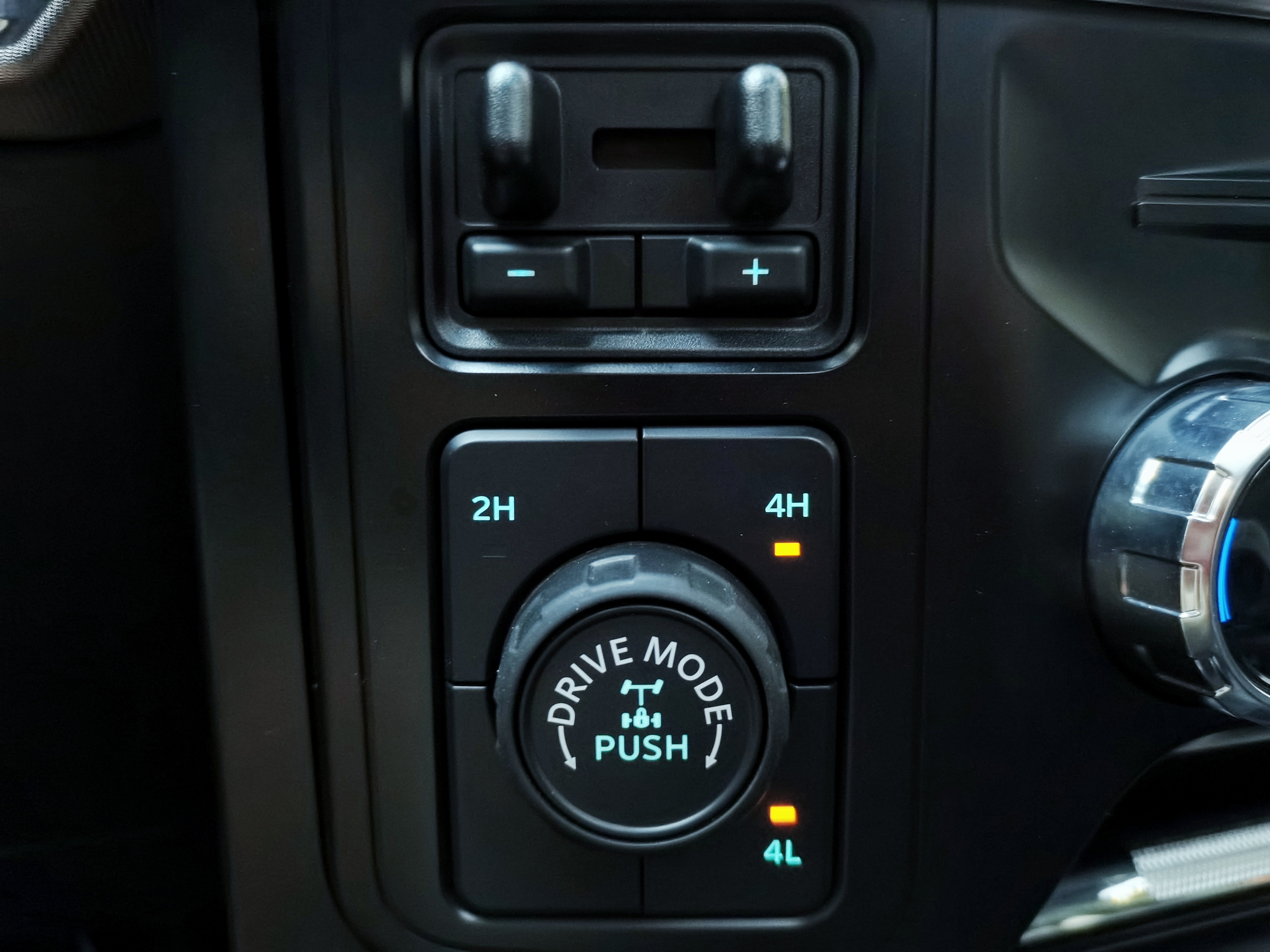 Ford F-150 Raptor 2024 car image #25