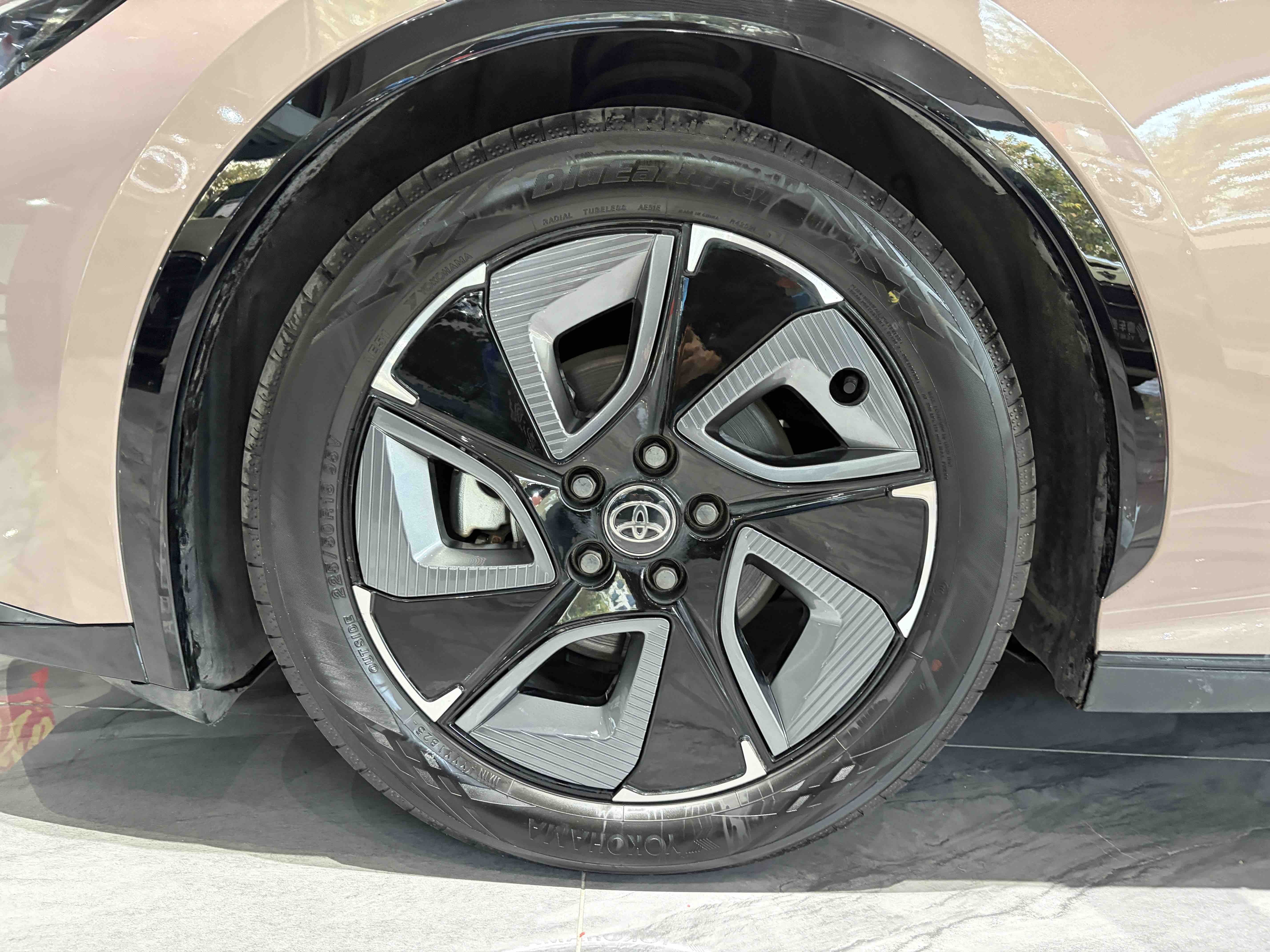 Toyota bZ3 2023 immagine di auto #25