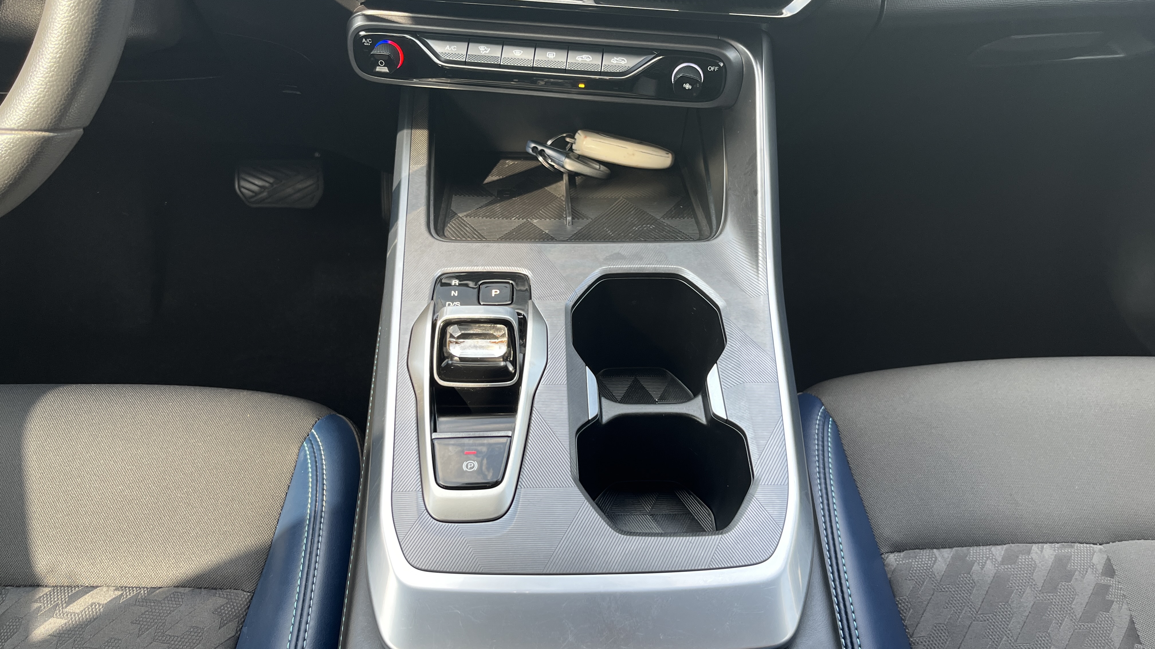 GAC Trumpchi GS3 2024 car image #25