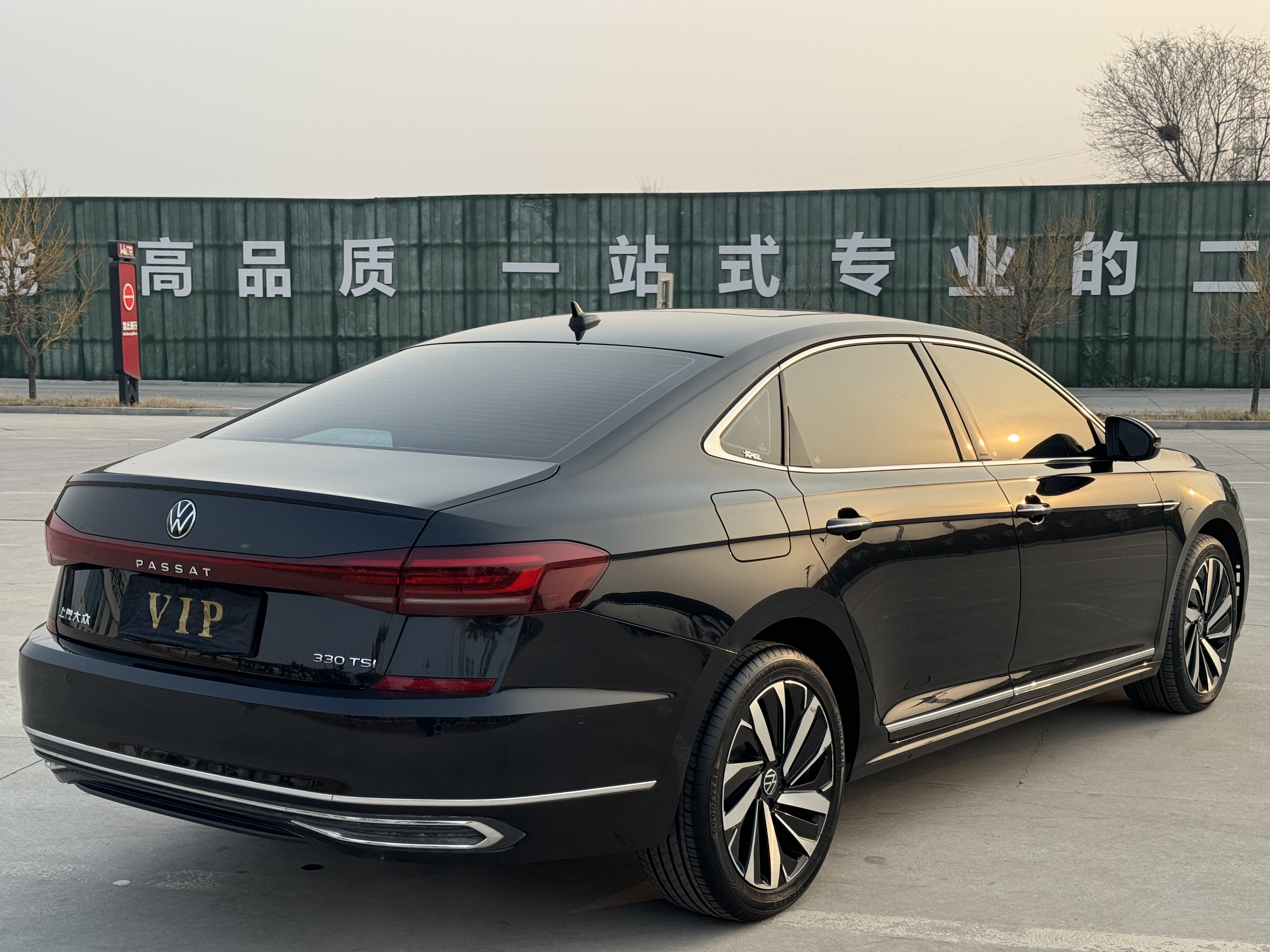 Volkswagen Passat 2023 immagine di auto #25