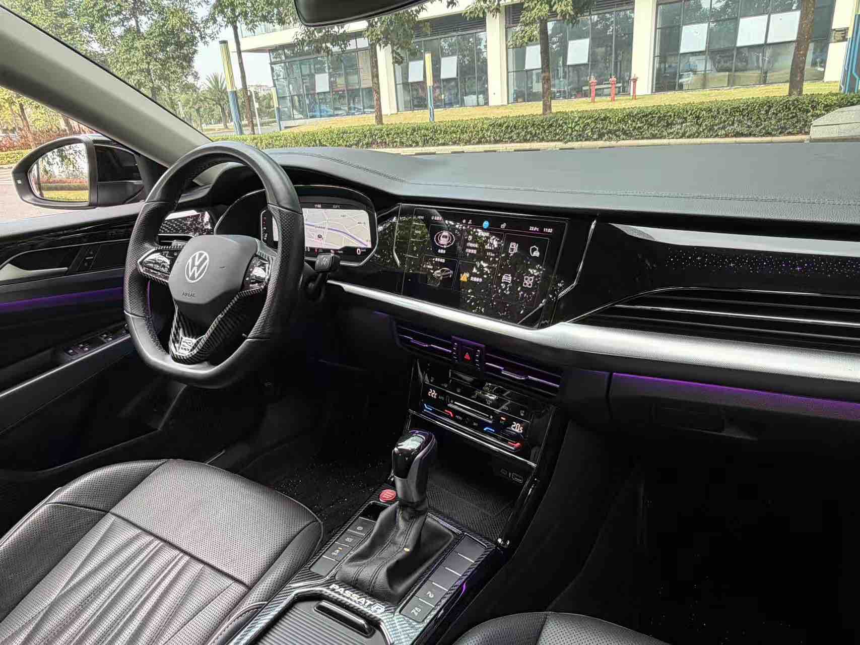 Volkswagen Passat 2023 car image #25