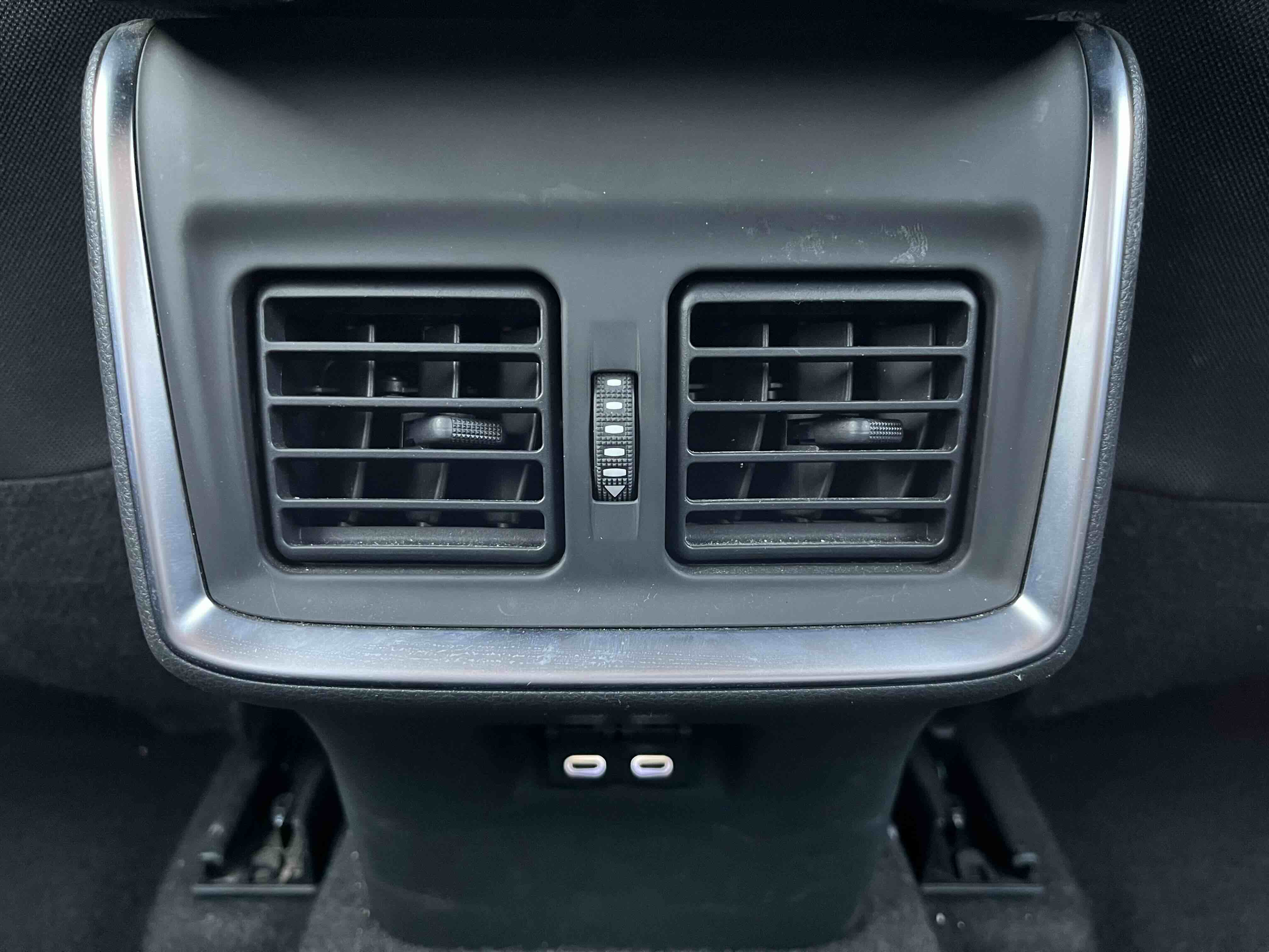 Toyota Harrier 2023 immagine di auto #25