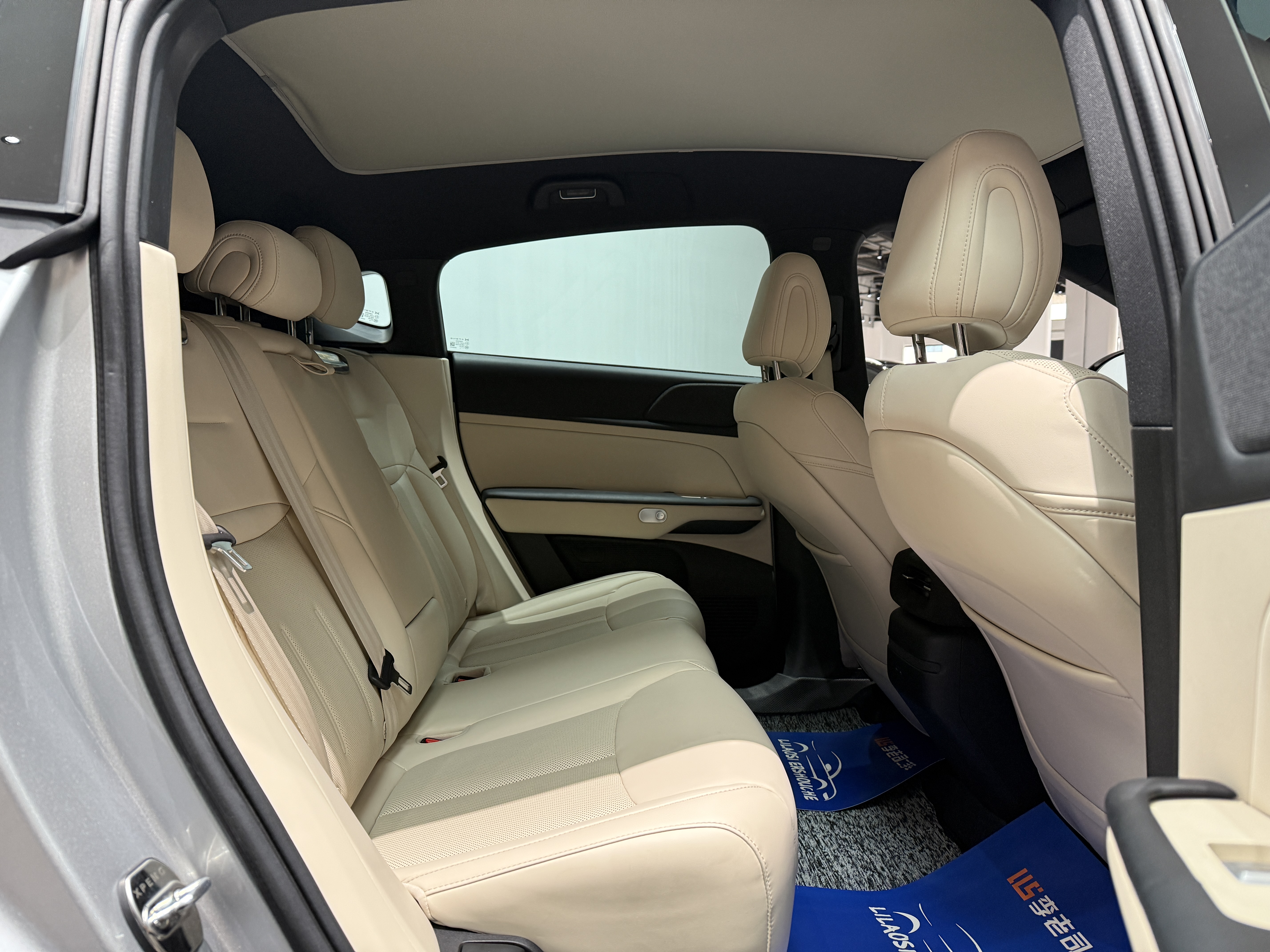 Xpeng G6 2024 صورة سيارة #25