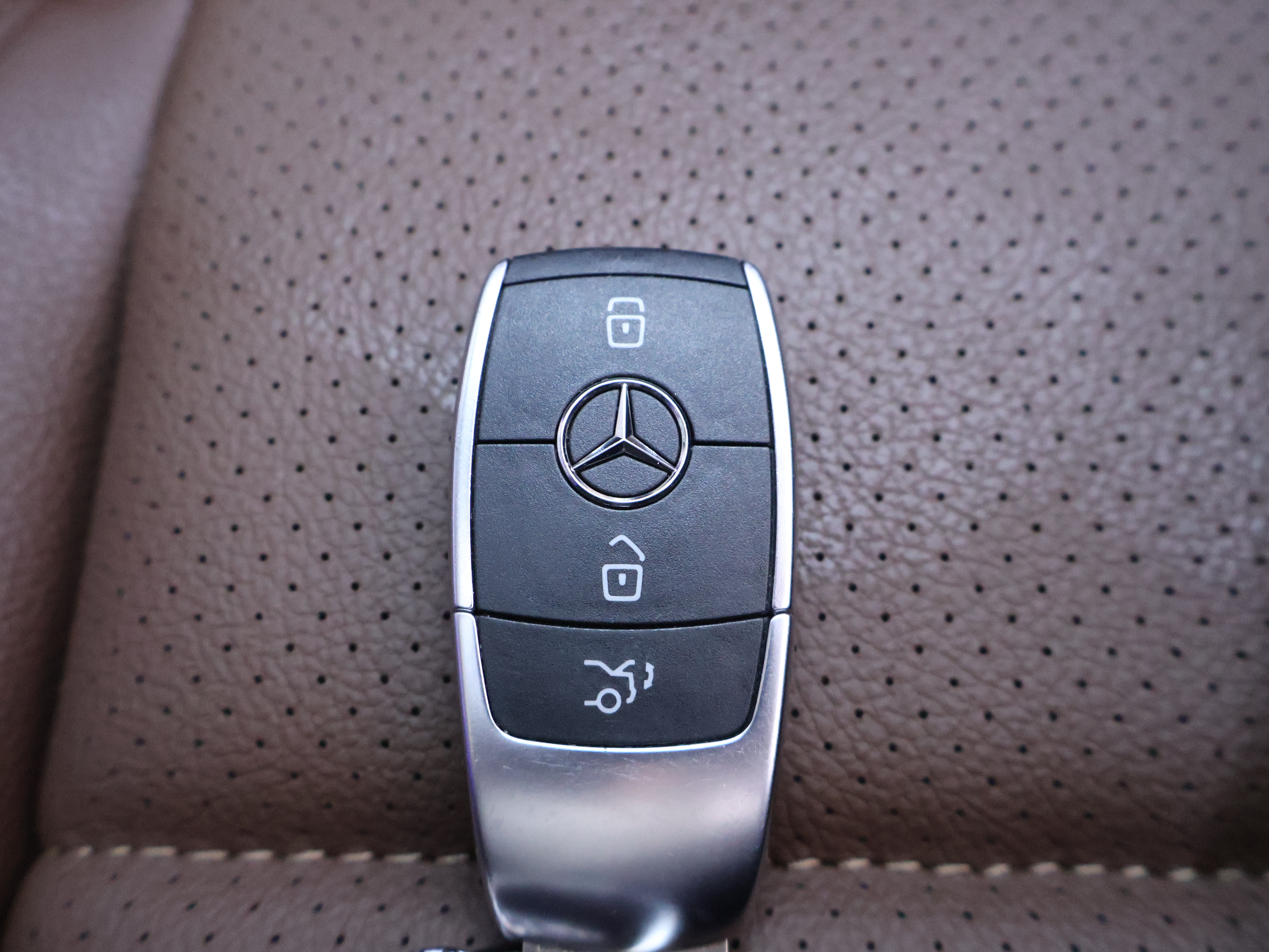 Mercedes-Benz GLE Class New Energy 2023 car image #25