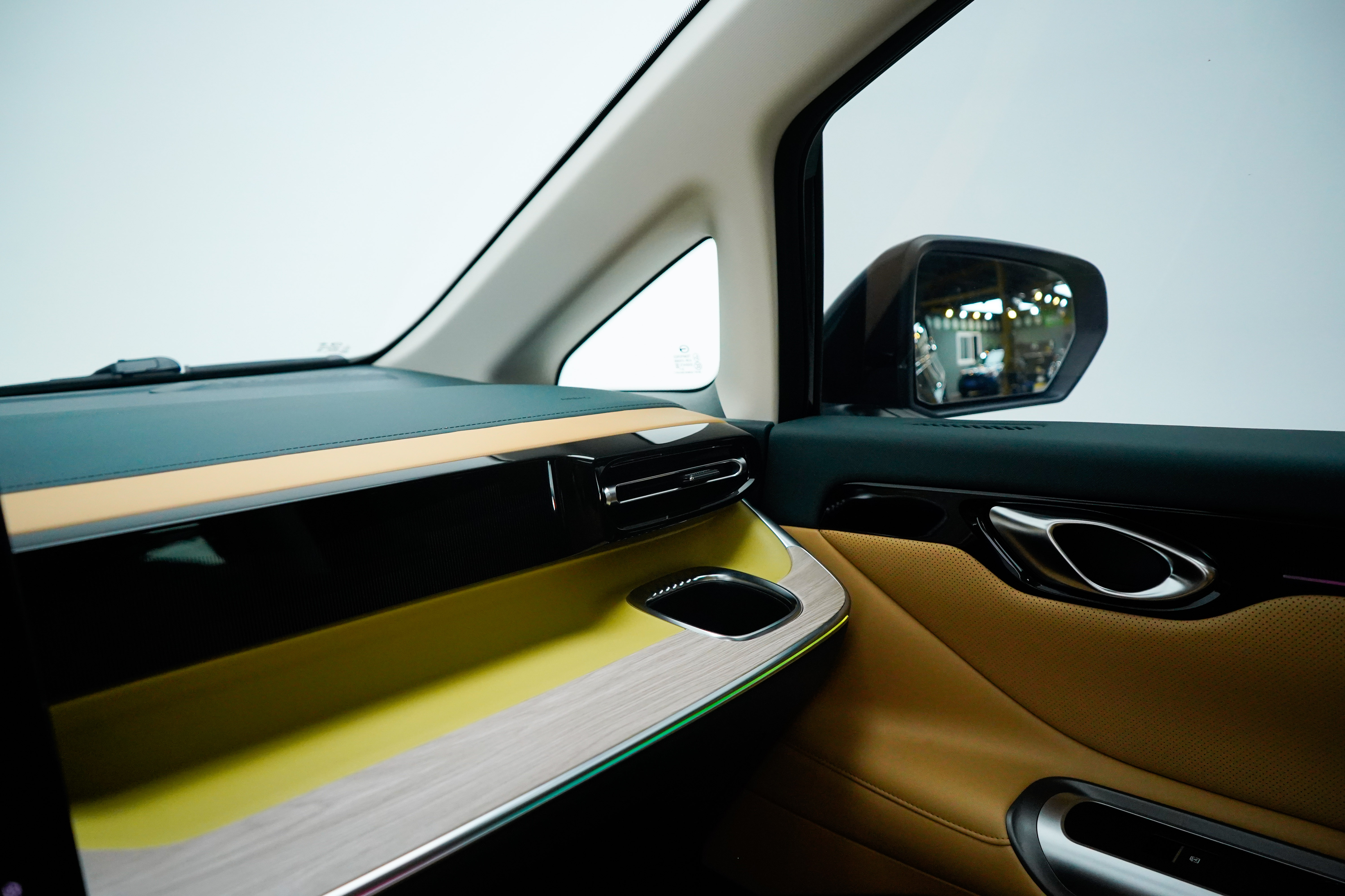 GAC Trumpchi E8 New Energy 2024 car image #25