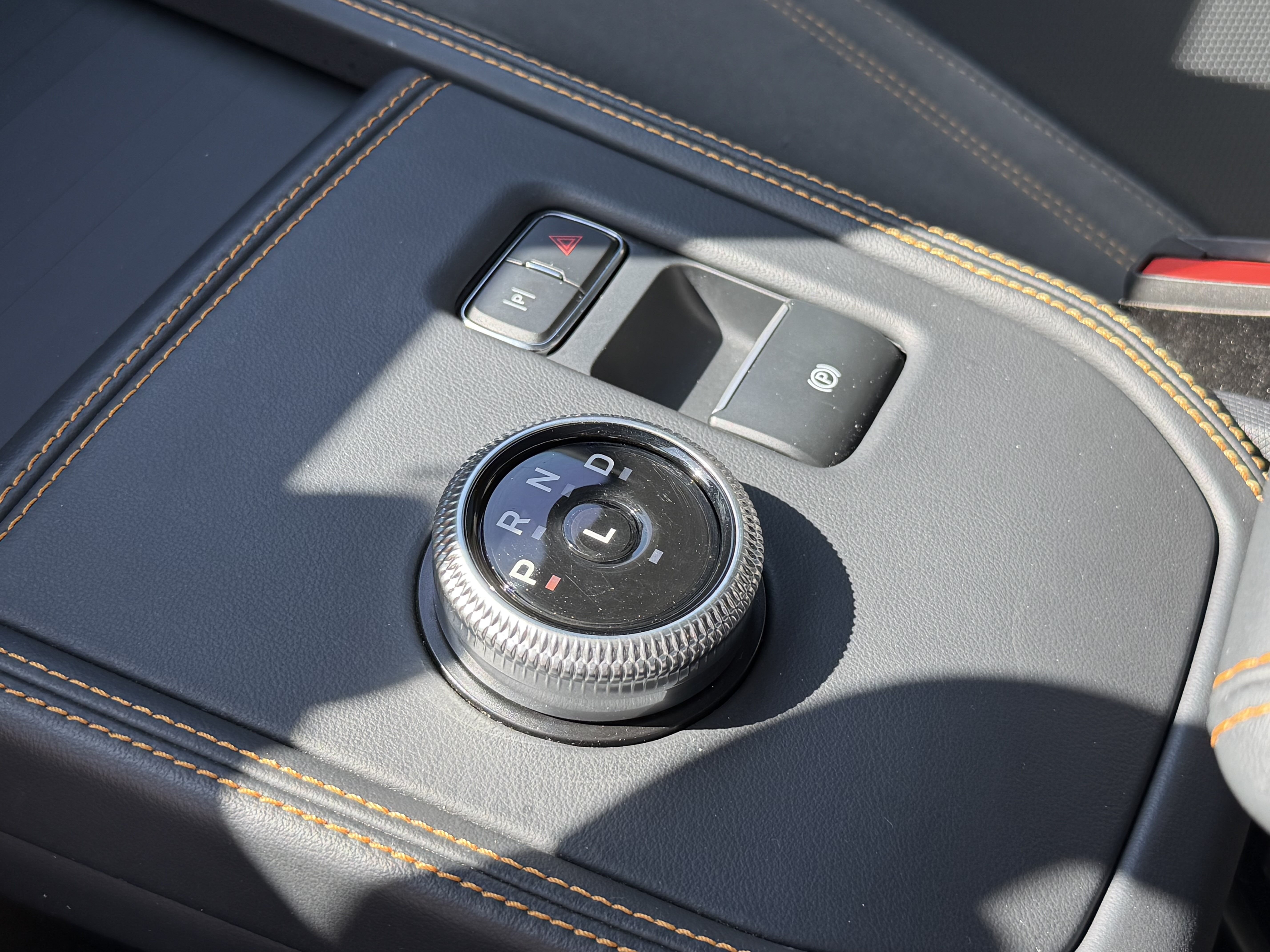 Ford Mustang Mach-E 2024 صورة سيارة #25