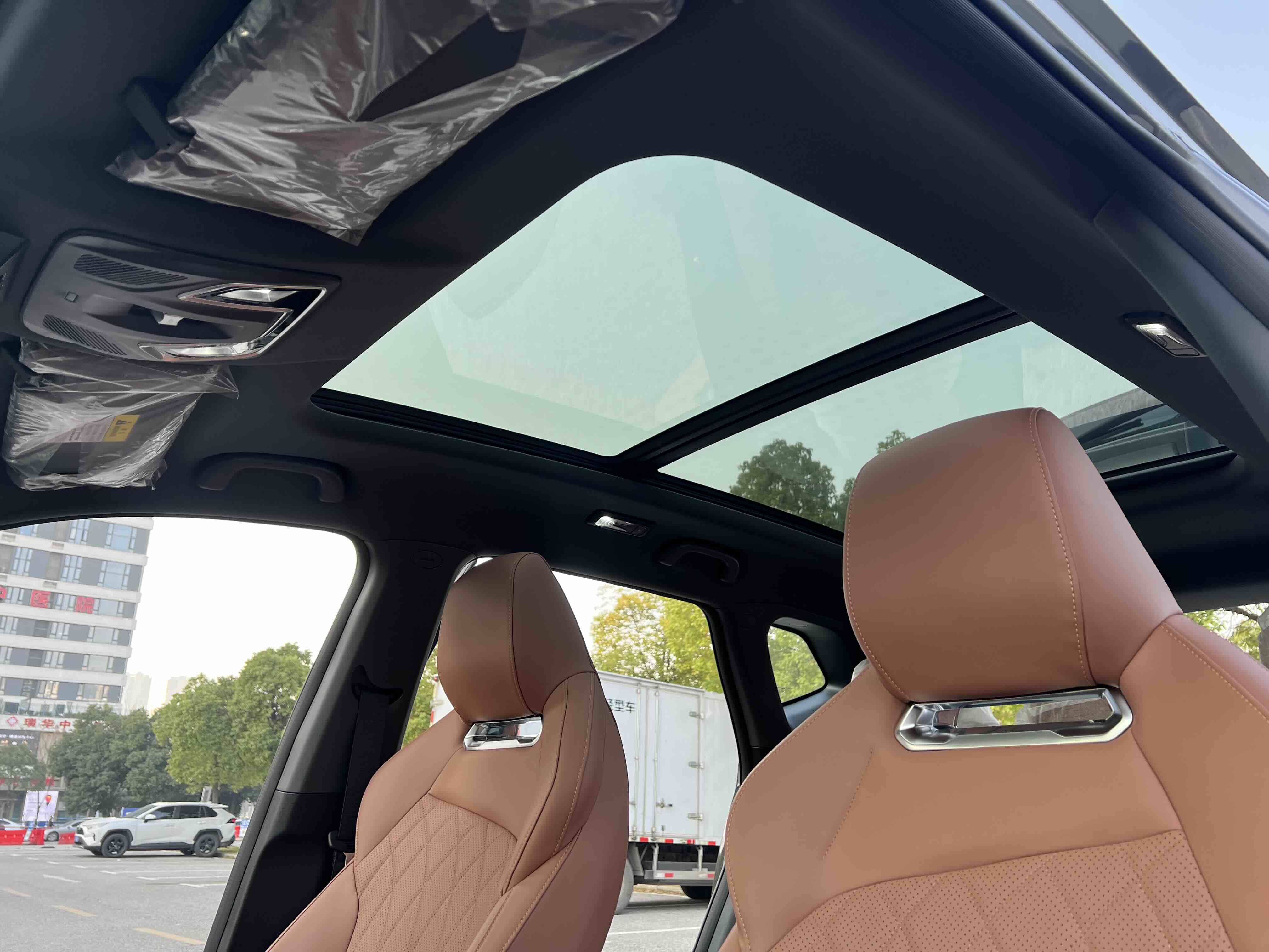 Changan UNI-Z PHEV 2026 car image #25