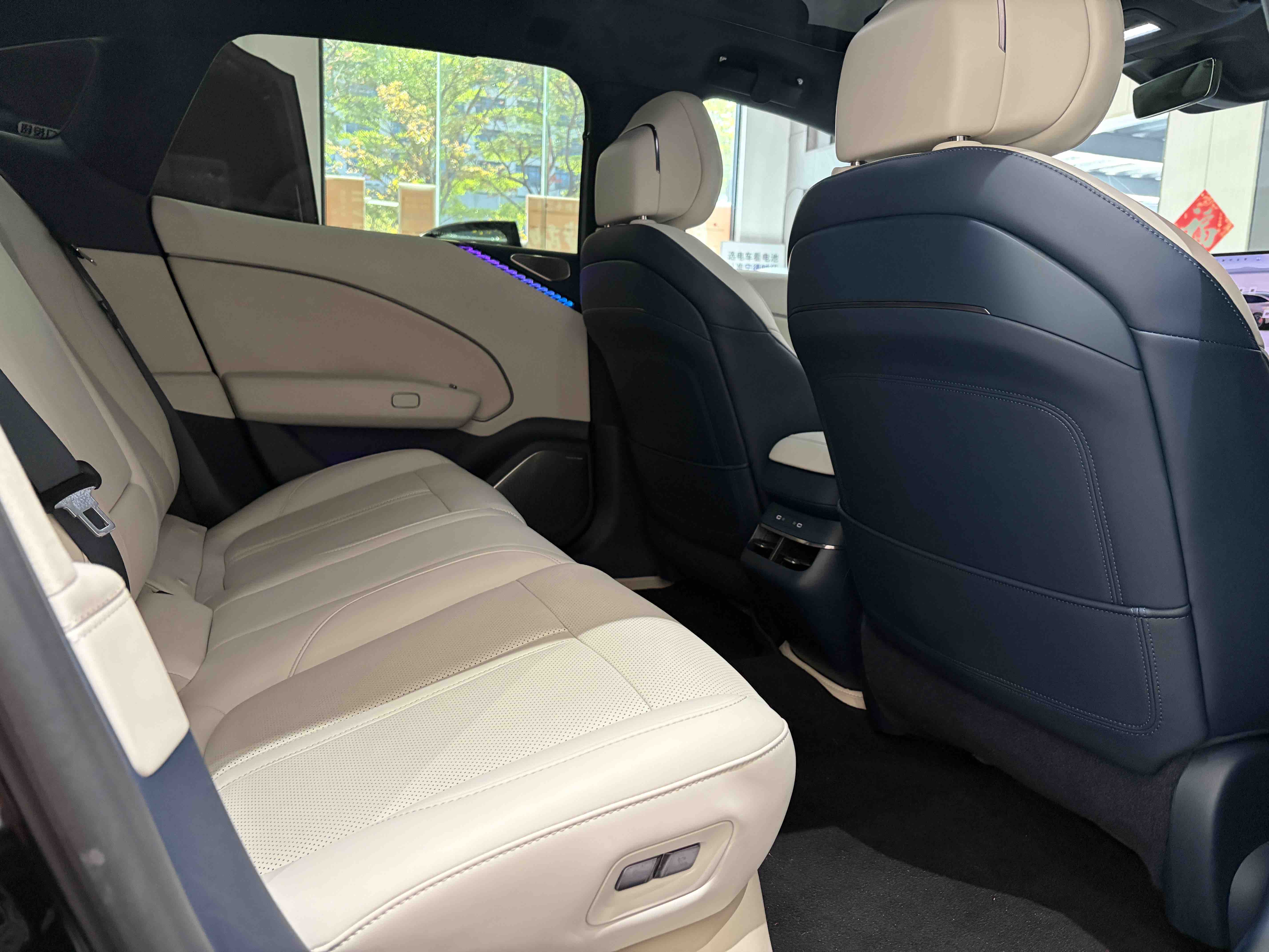 极氪 极氪007 2024 汽车图片 #25