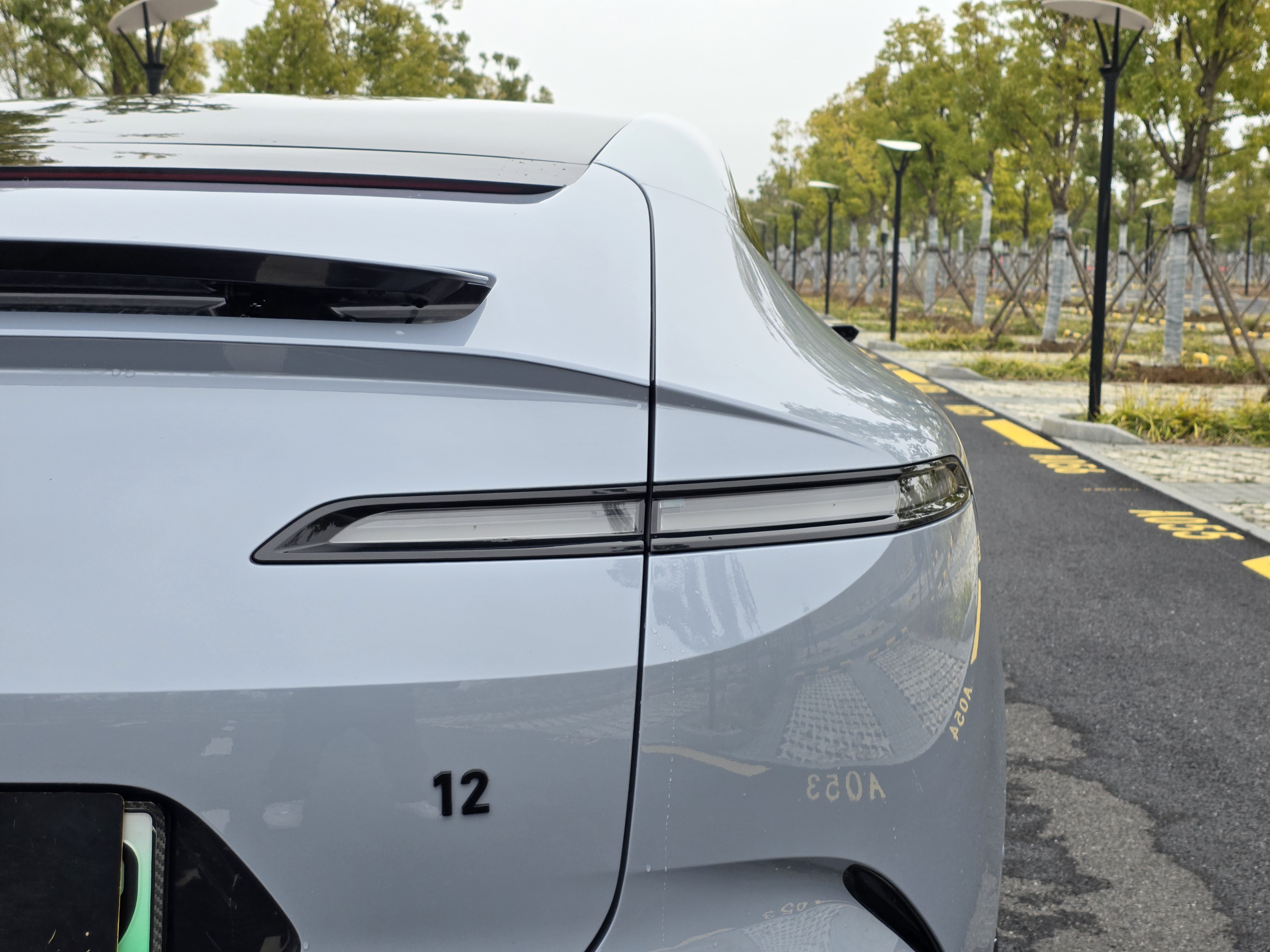 Avatr 12 2024 #25 Avatr 12 2024 car image #25