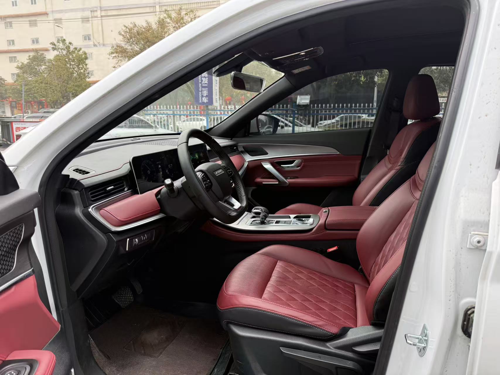 X70 PLUS 2025 #25 X70 PLUS 2025 car image #25