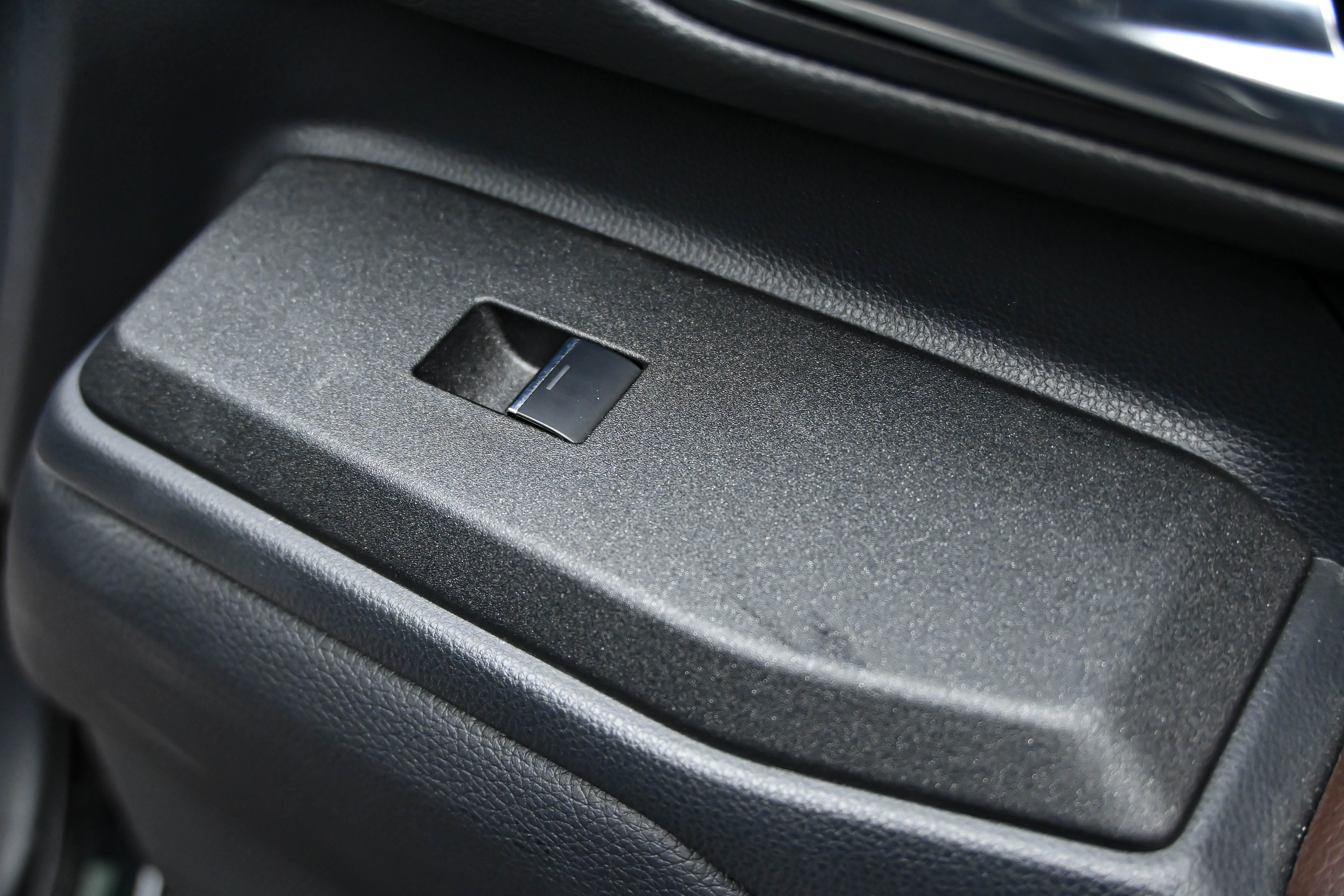 Toyota Land Cruiser Prado 2025 #25 Toyota Land Cruiser Prado 2025 car image #25