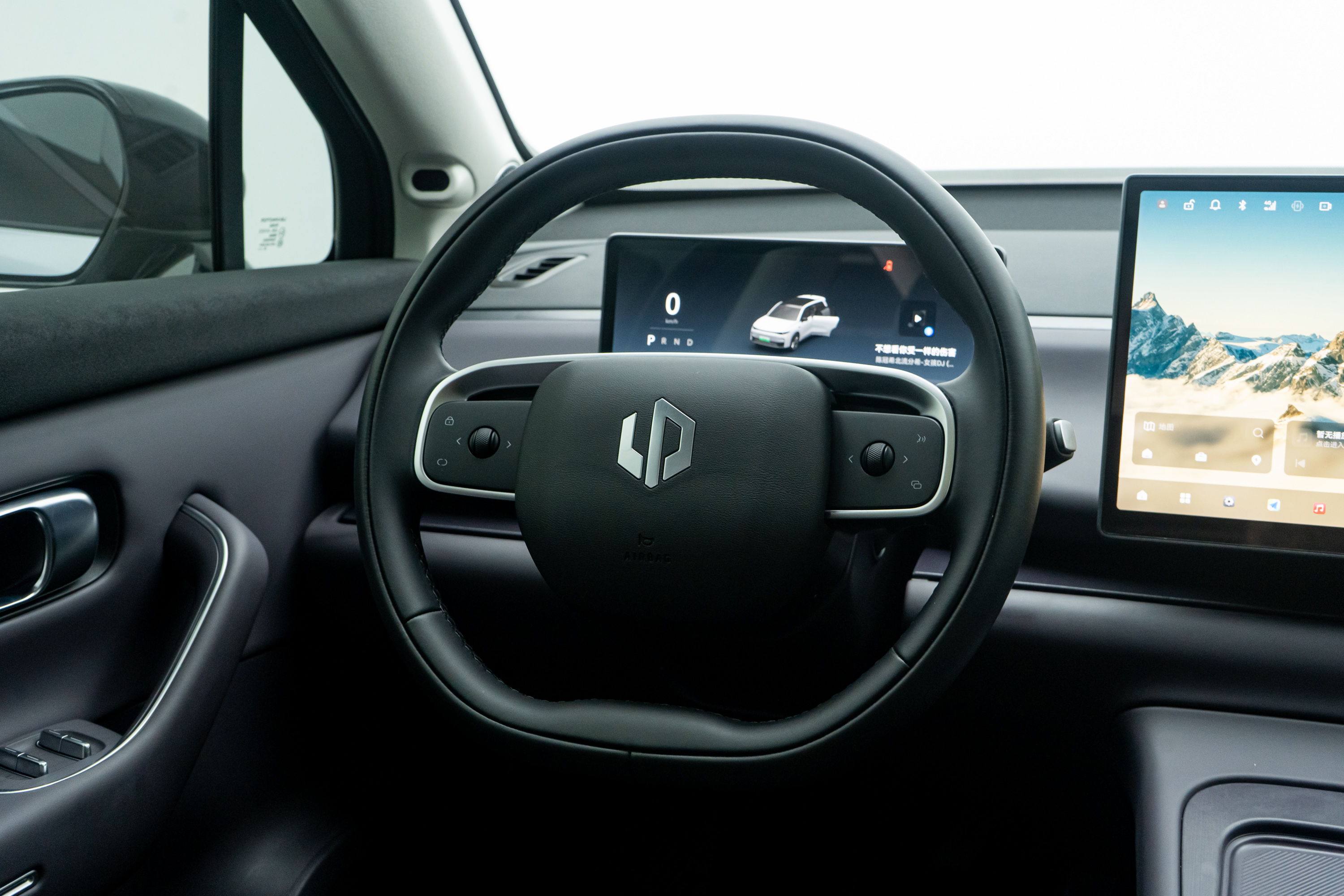 零跑汽车 零跑C16 2024 汽车图片 #25