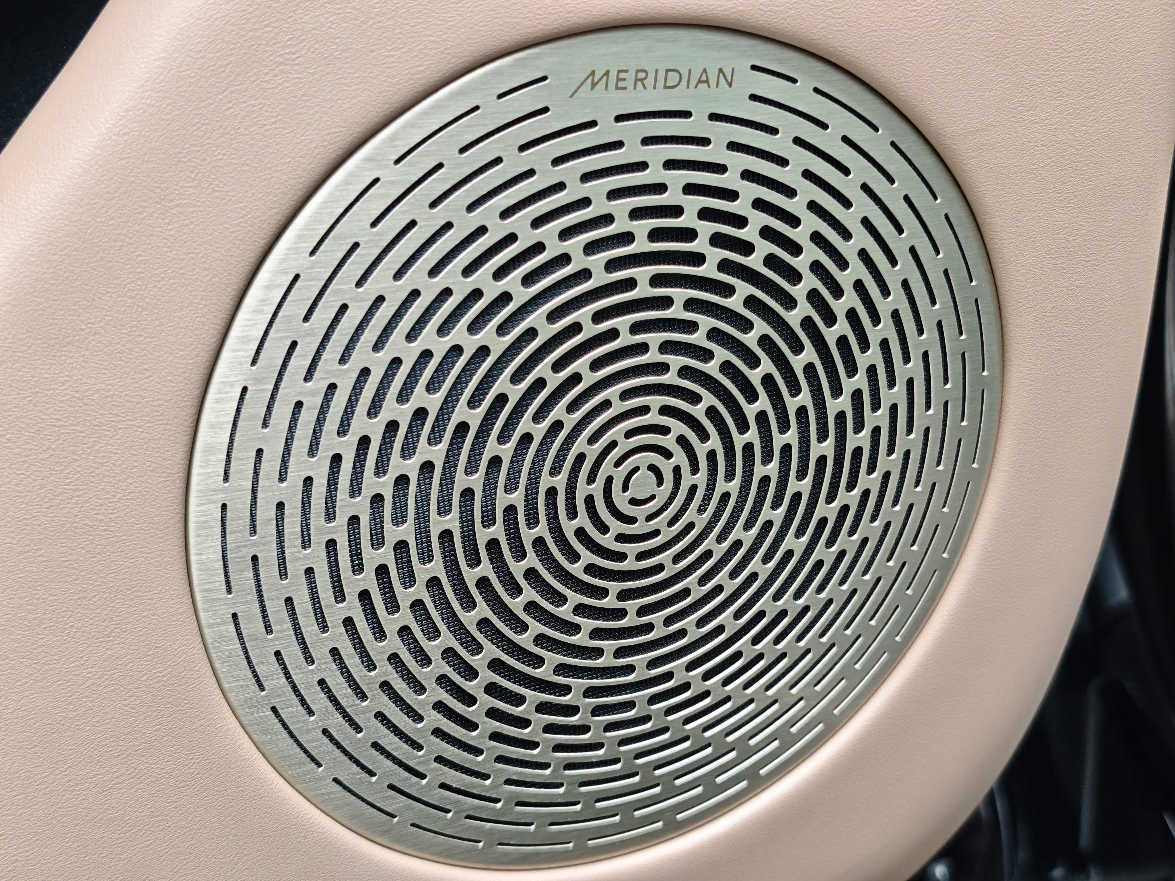 Avatr 07 2025 car image #25