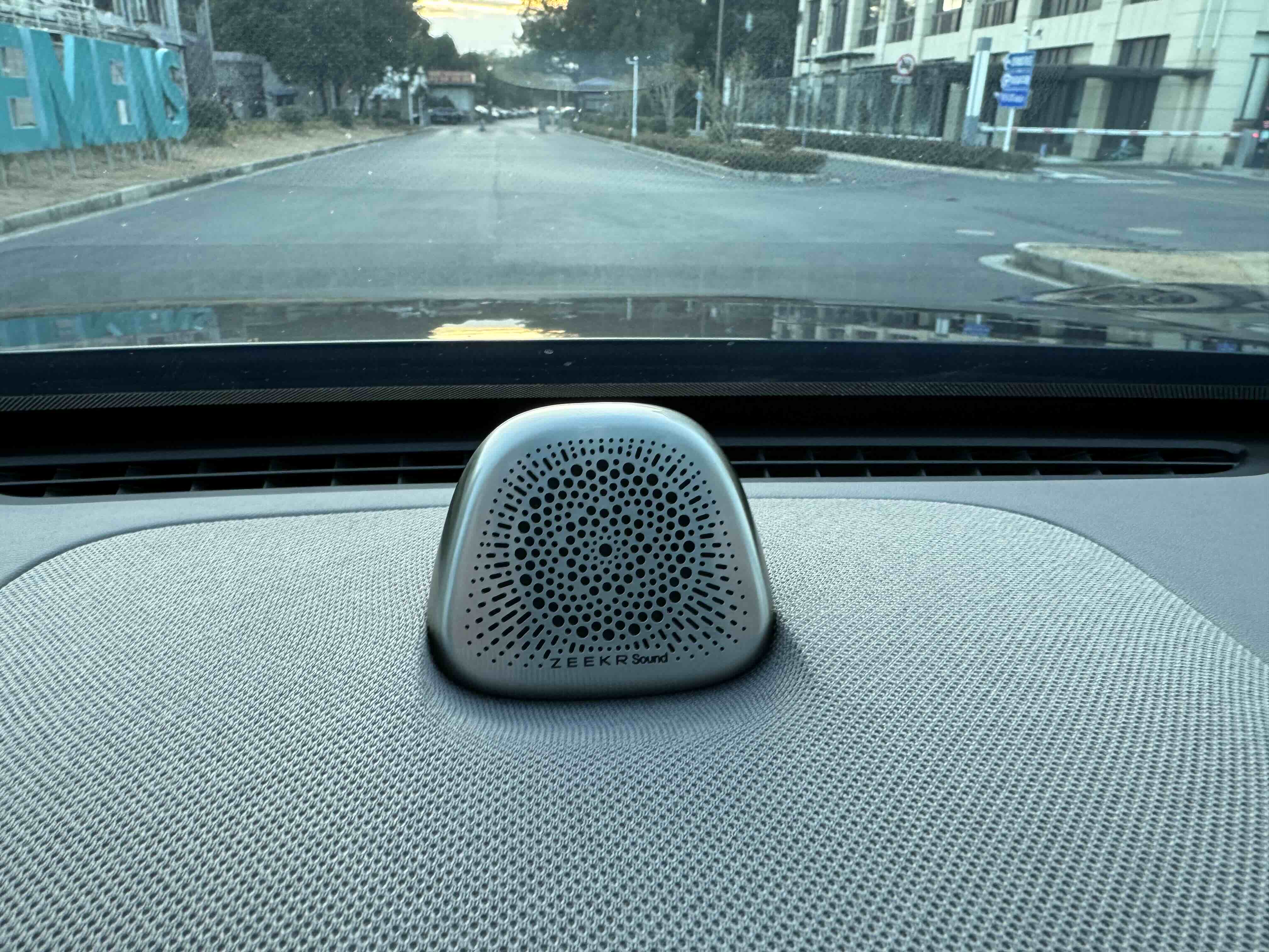 极氪 极氪7X 2025 汽车图片 #25