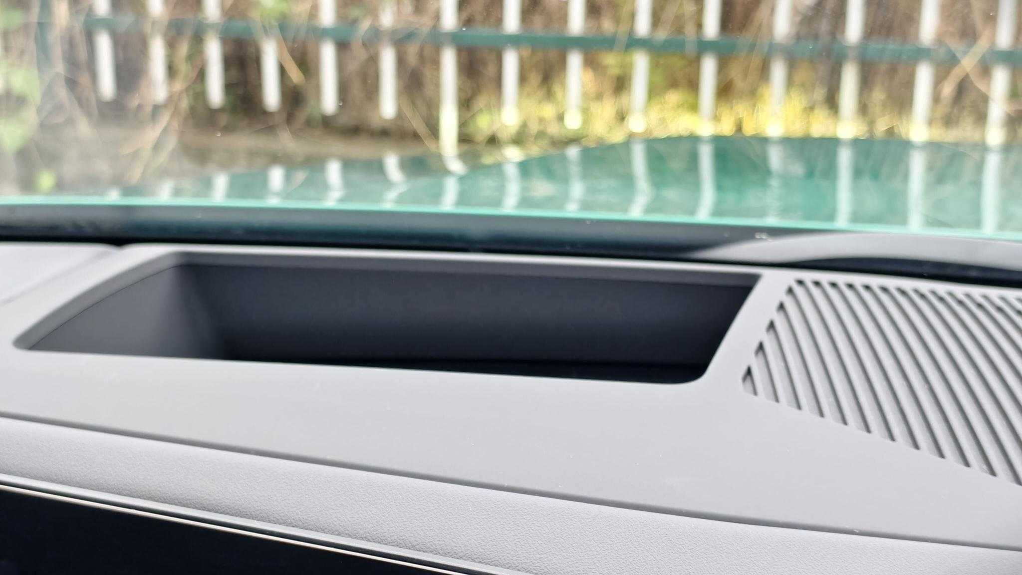 BMW M5 New Energy 2024 immagine di auto #25