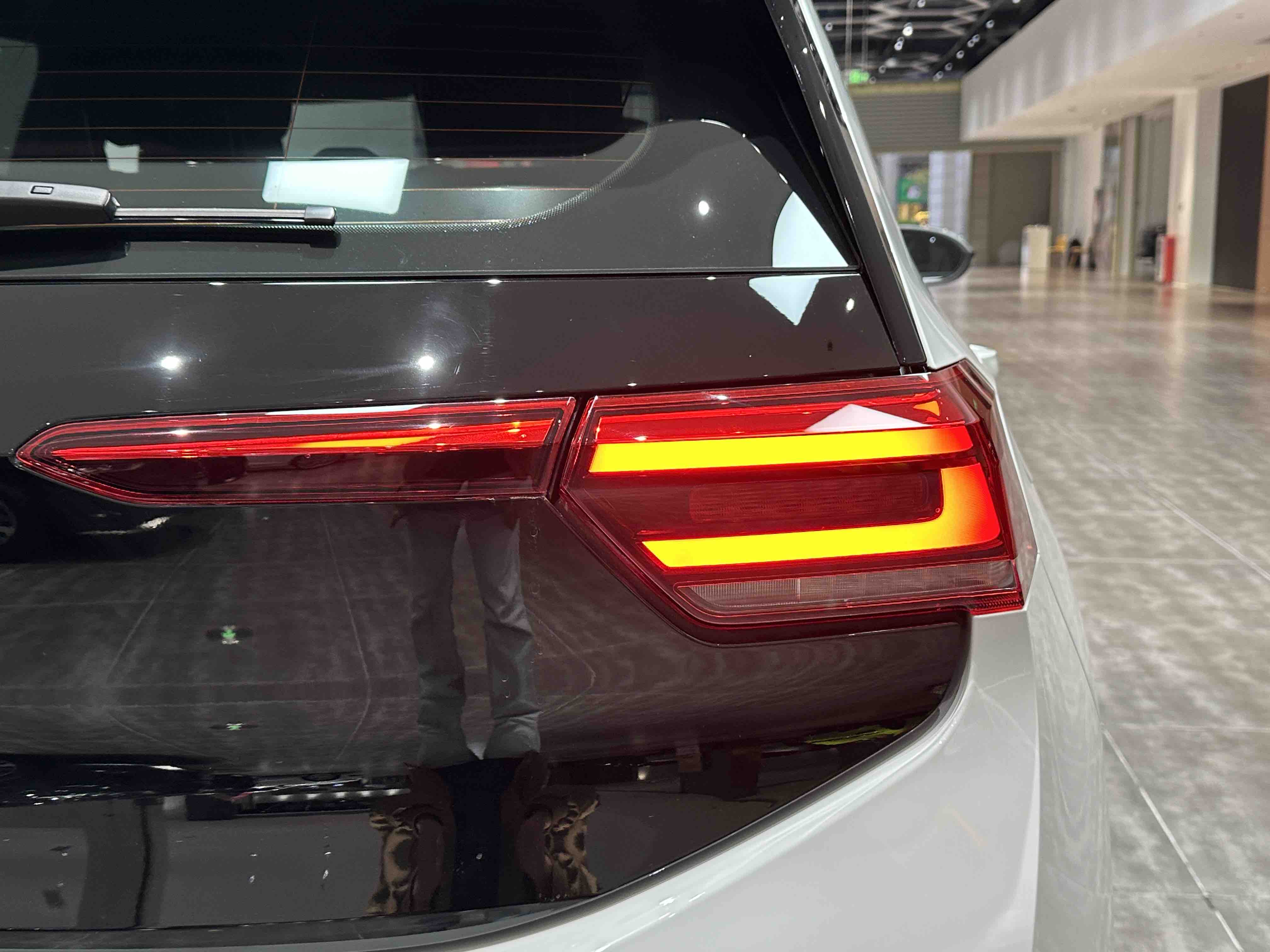 Volkswagen ID.3 2025 car image #25