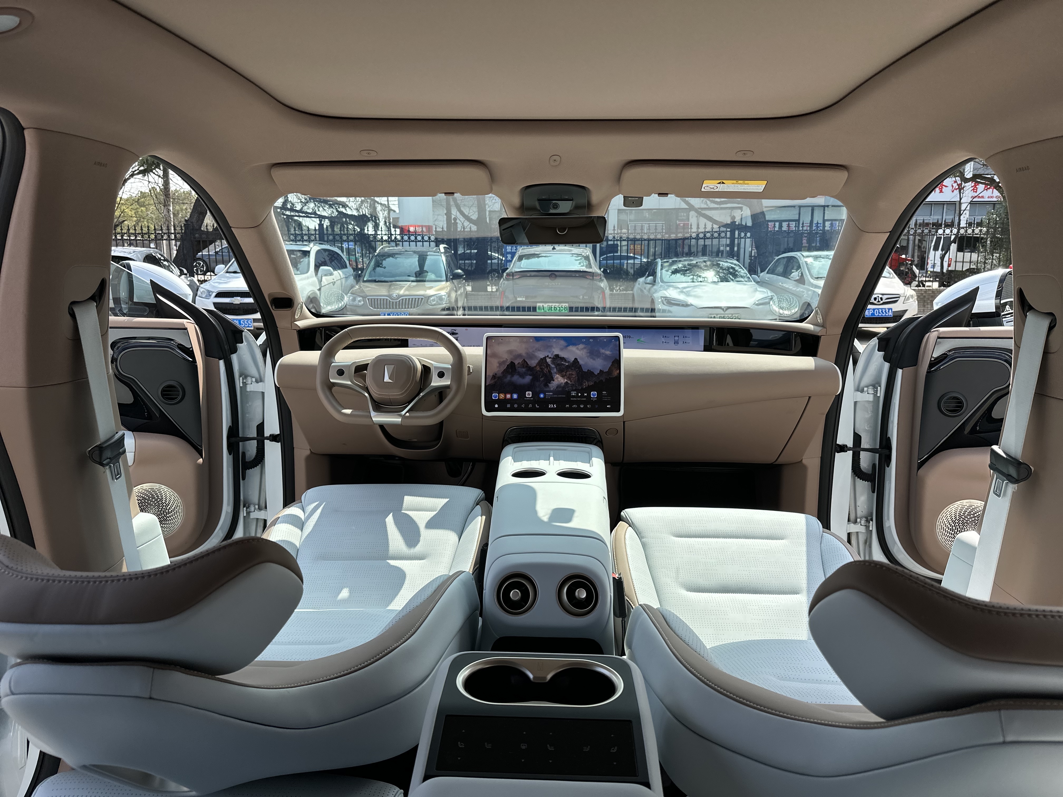 Avatr 07 2025 car image #25