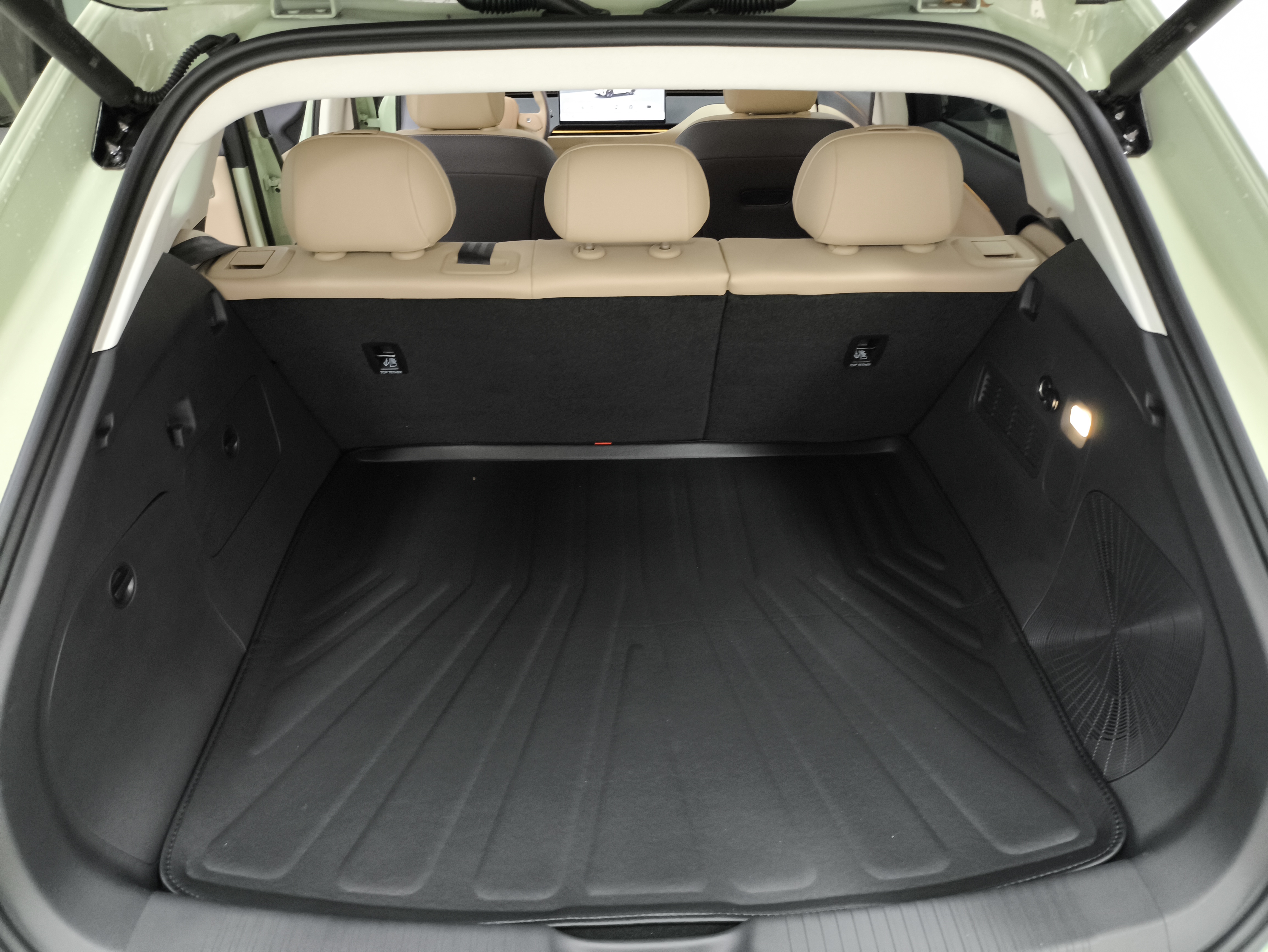 HongQi TianGong 06 2025 #25 HongQi TianGong 06 2025 car image #25