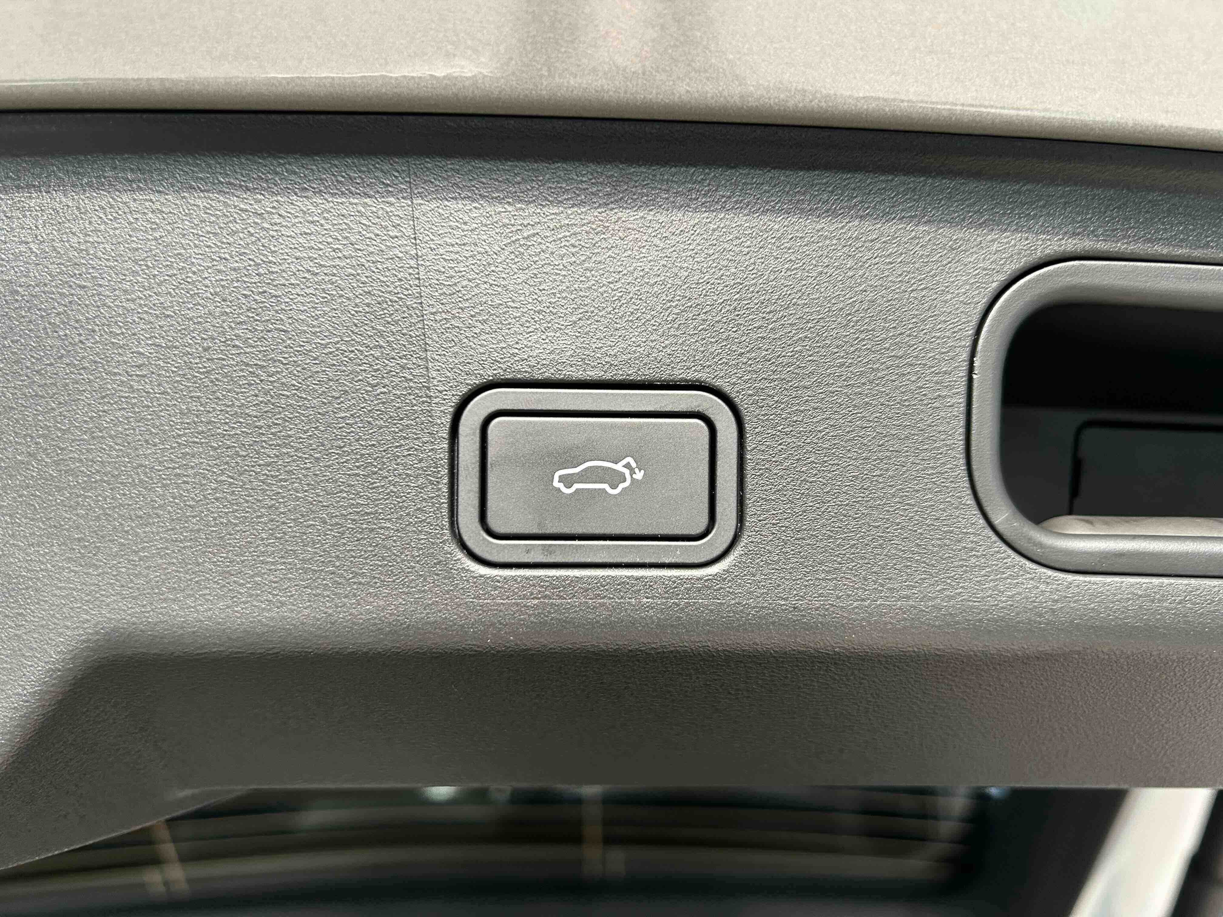 GEELY Boyue L 2026 car image #25