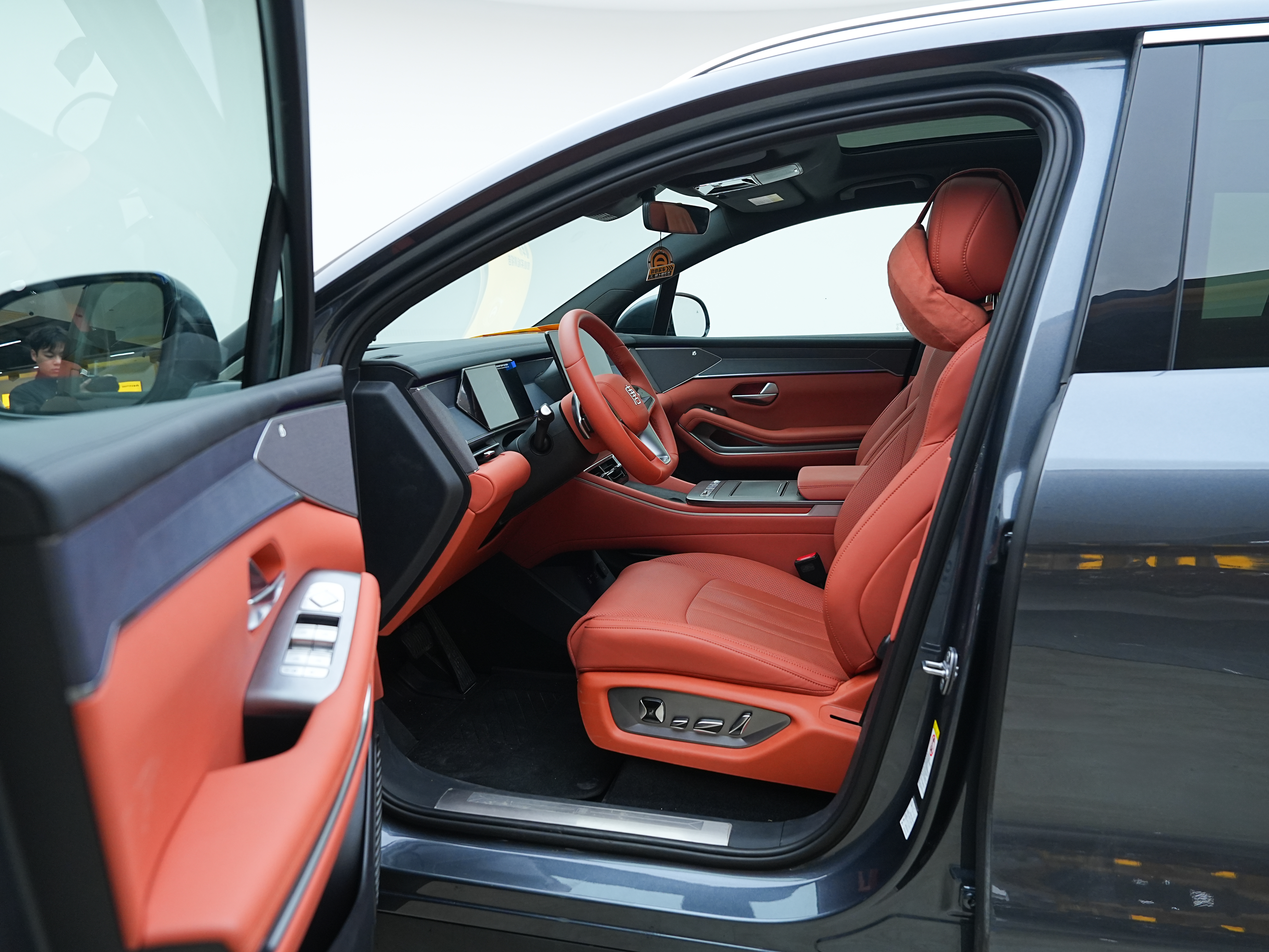 BYD Tang L 2025 car image #25