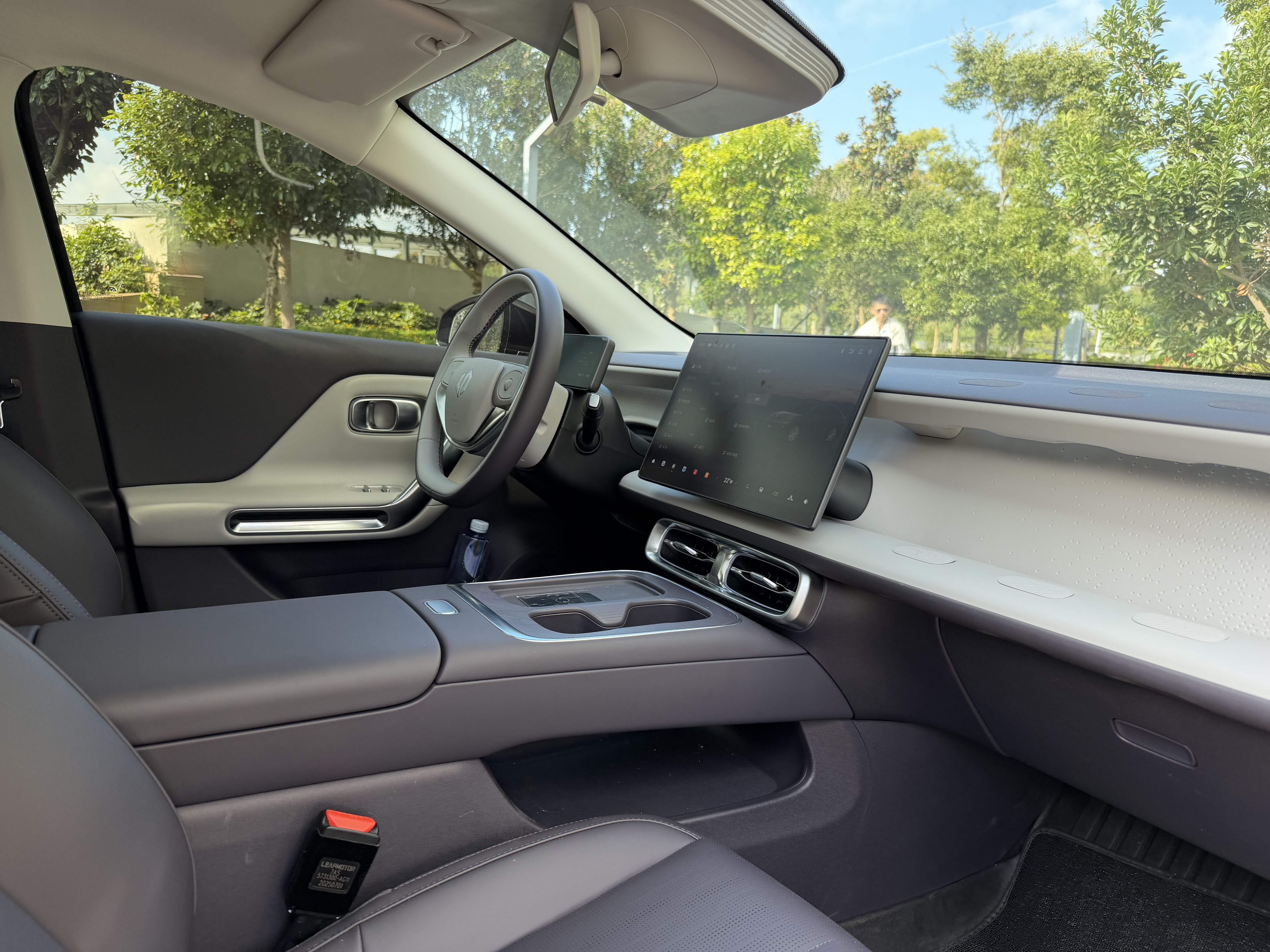 零跑汽车 零跑B01 2025 汽车图片 #25