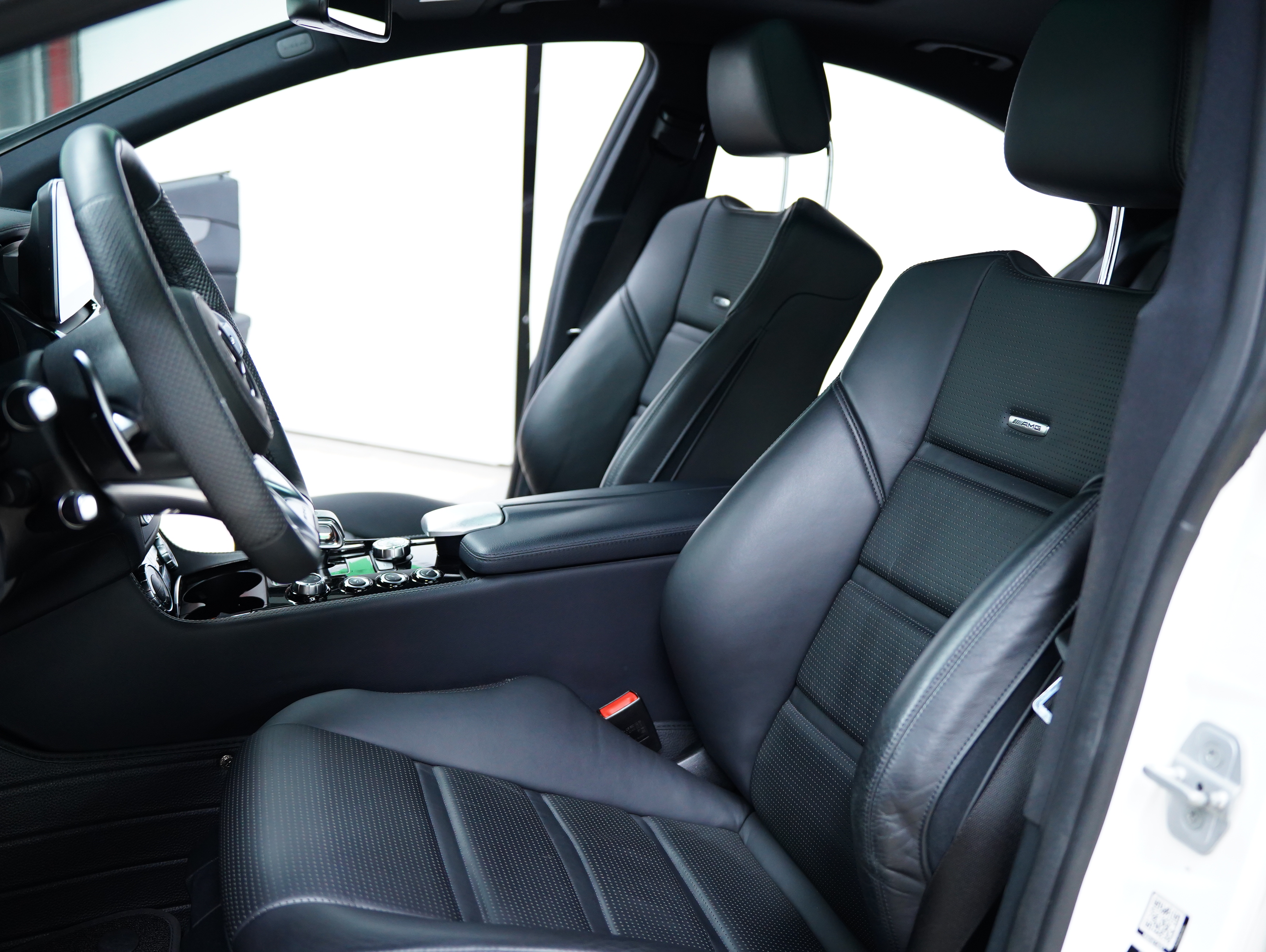 Mercedes-Benz CLS AMG 2017 car image #25