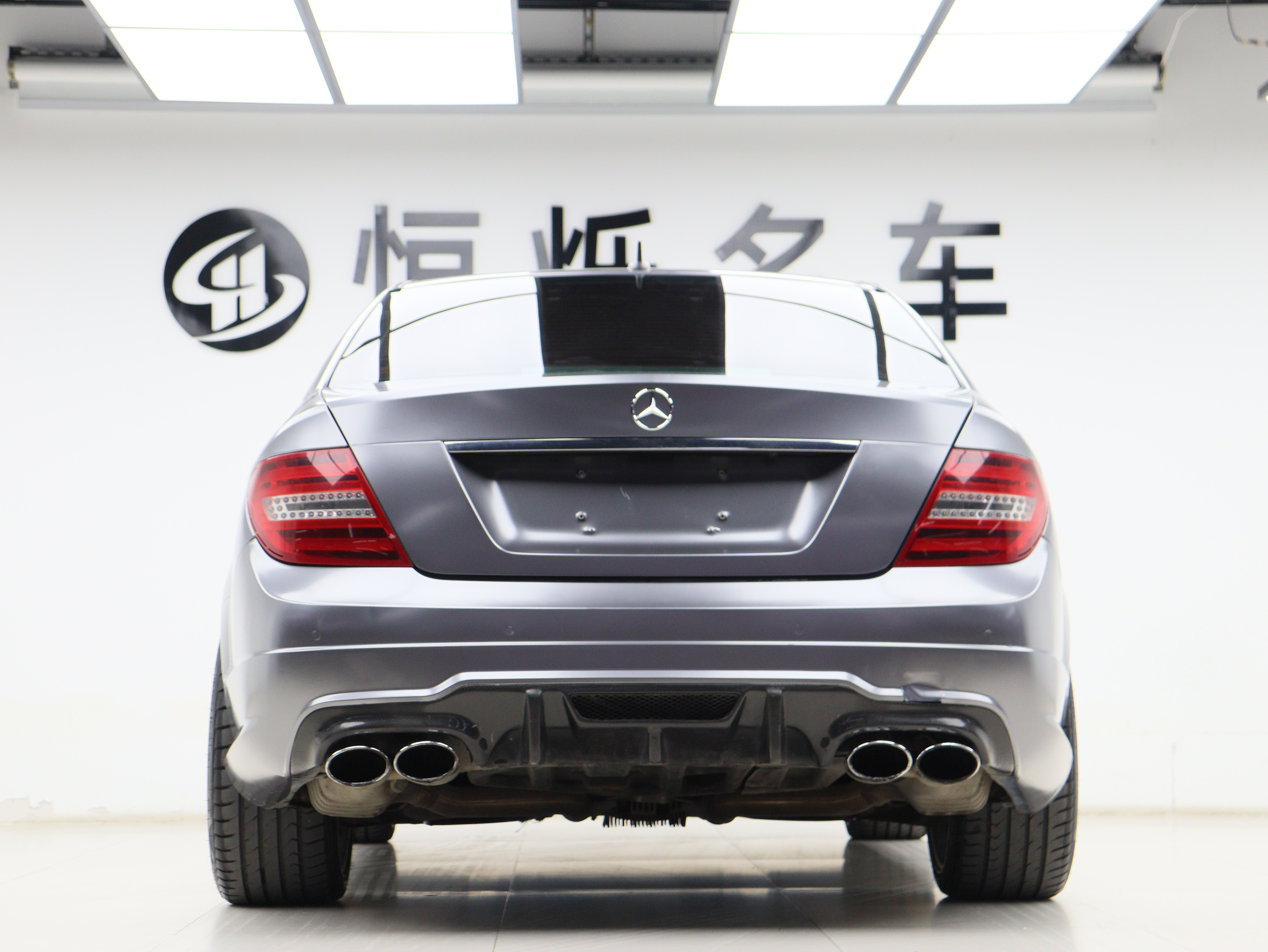 Mercedes-Benz C AMG 2010 immagine di auto #25